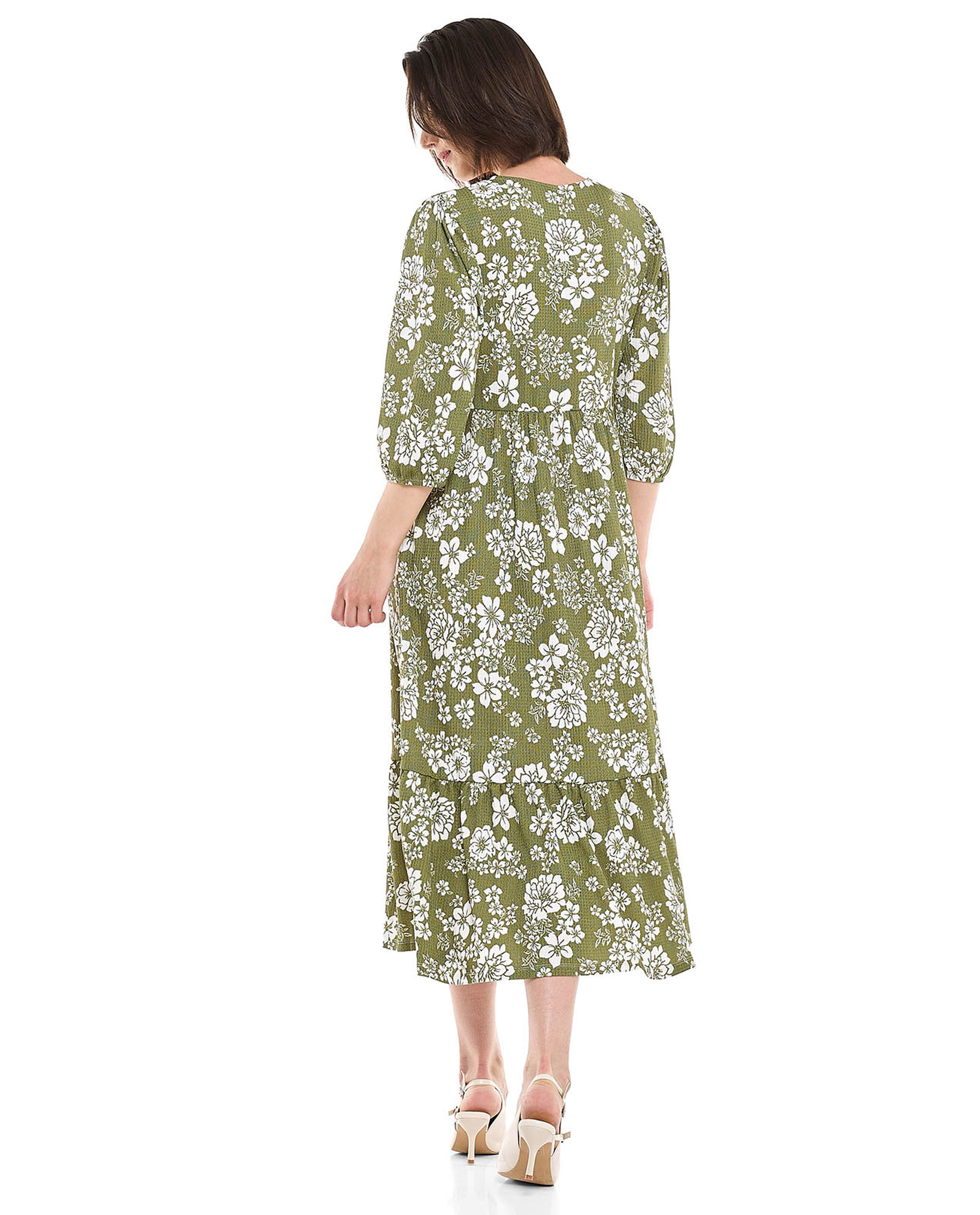 Floral Printed Midi Dress with V-Neck and 3/4 Sleeves