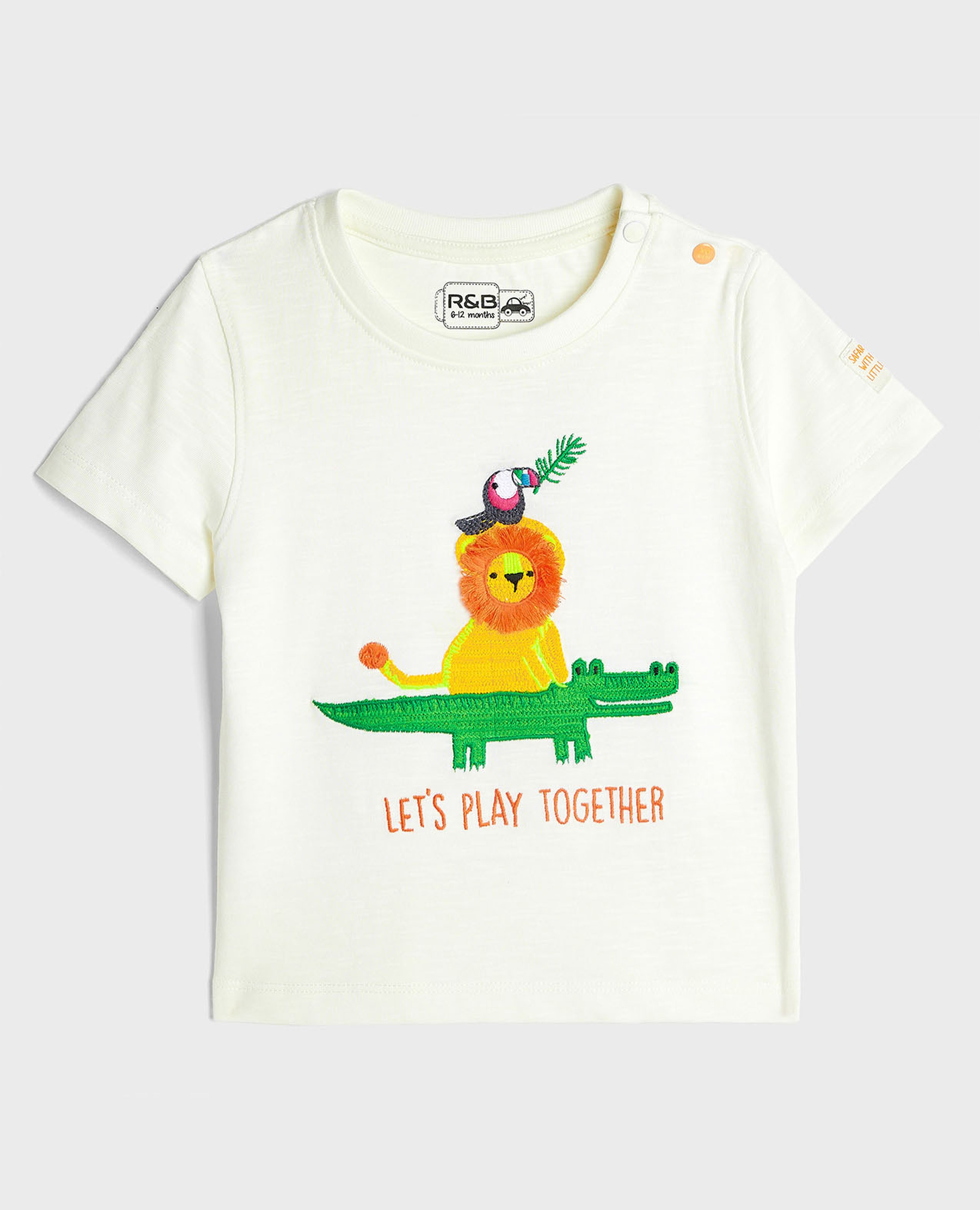 تيشيرت مطرز بياقة مستديرة وأكمام قصيرة