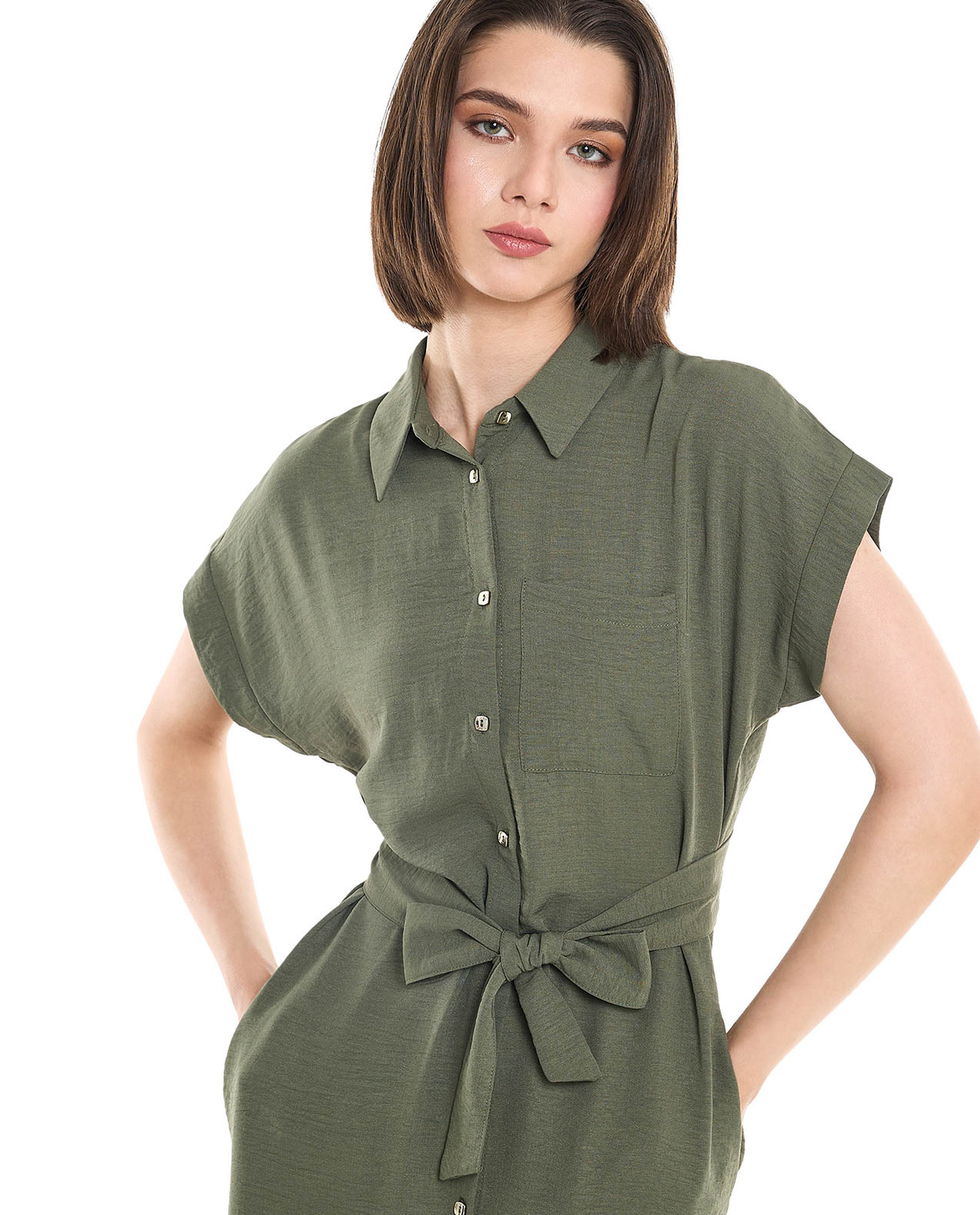 Belted Shirt Dress with Classic Collar and Short Sleeves
