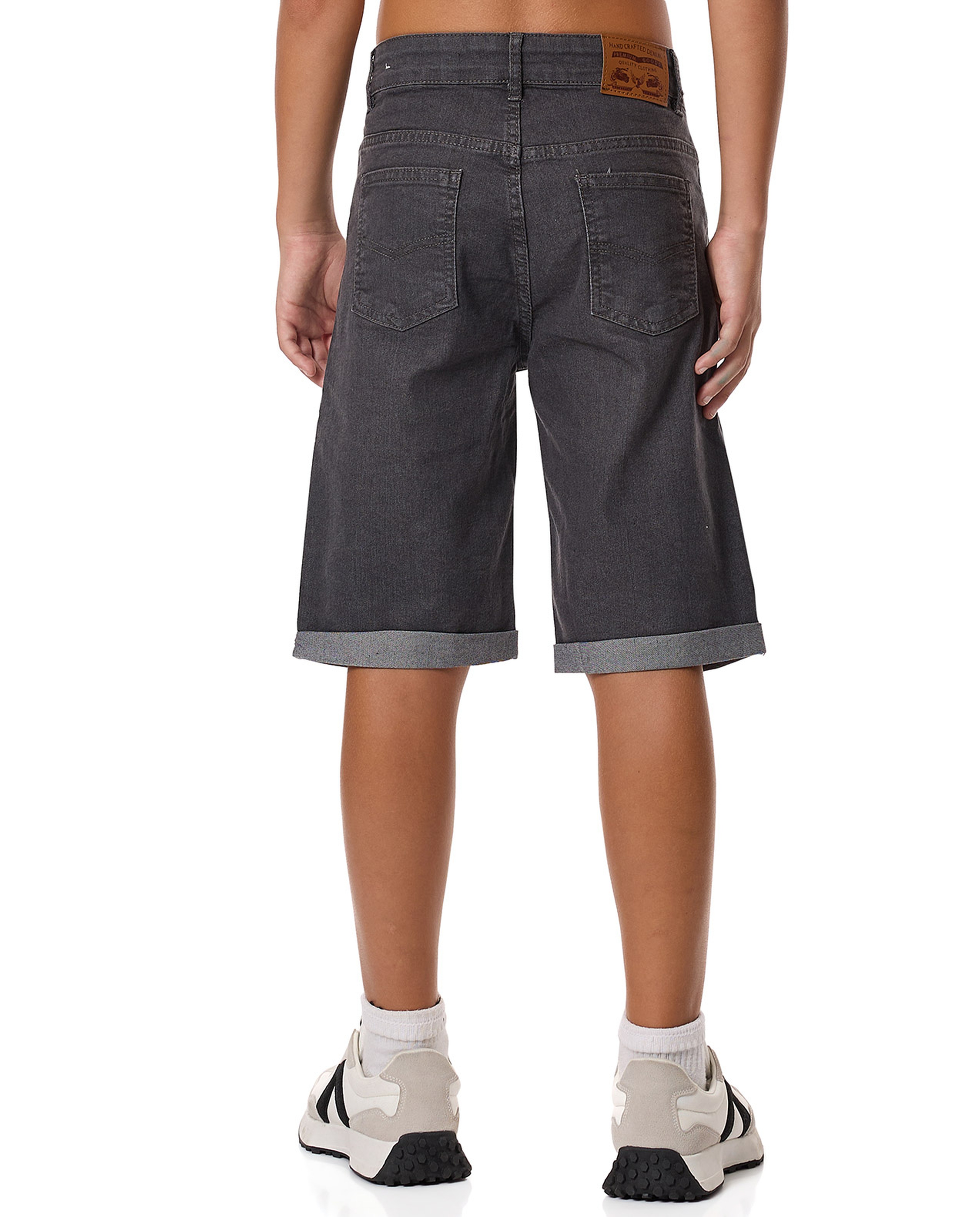 شورت دينيم  بأزرار