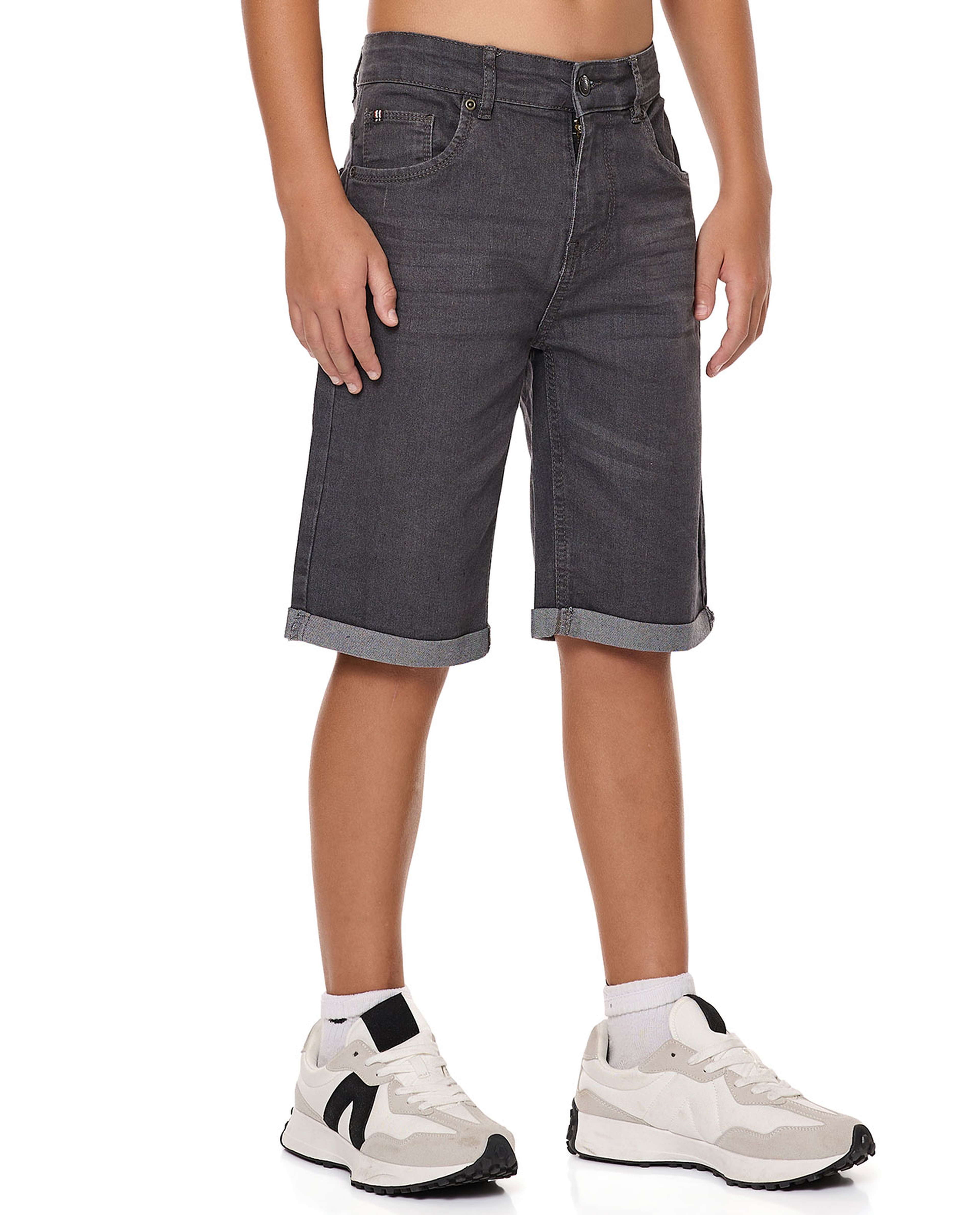 شورت دينيم  بأزرار