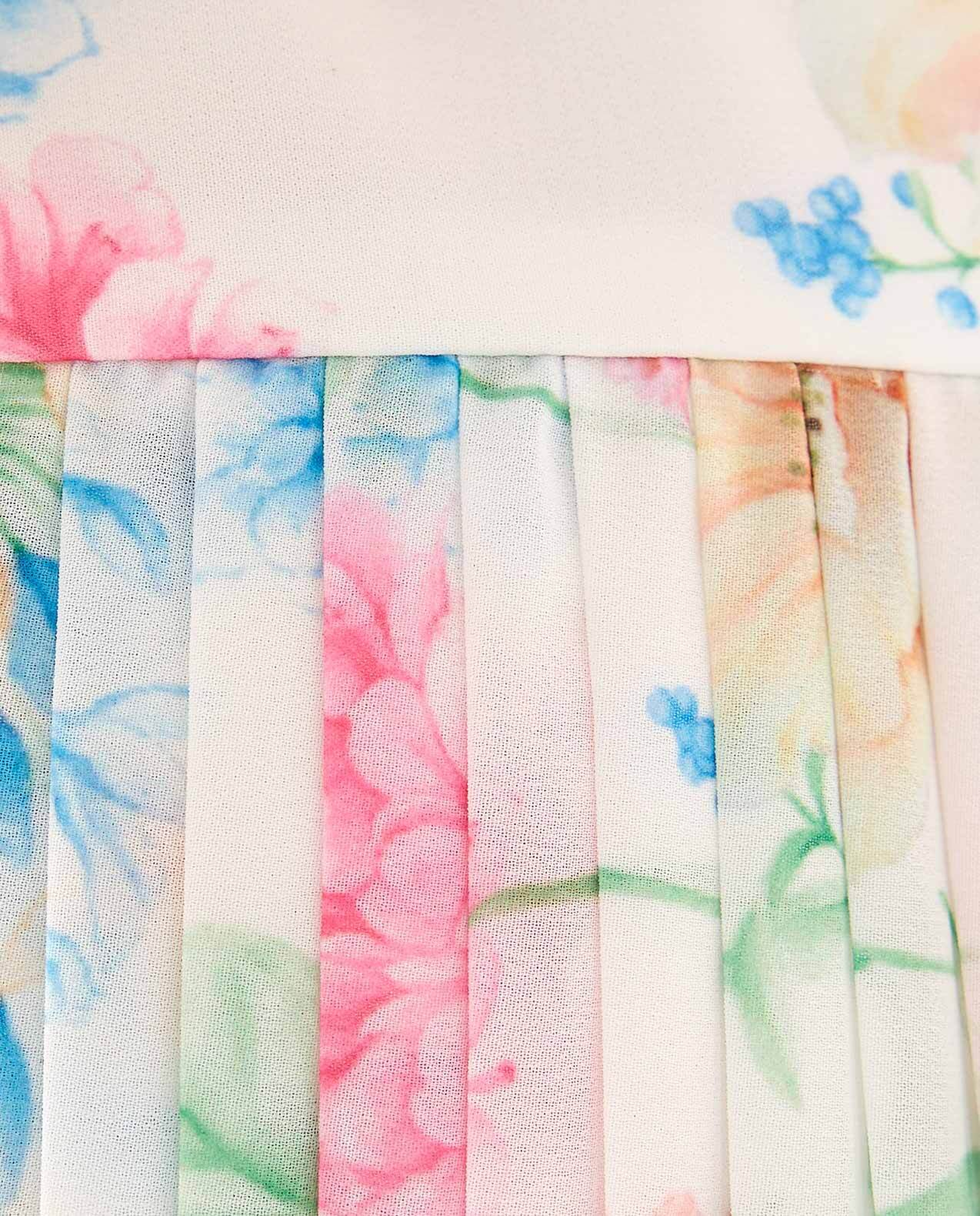 Floral Printed Sleeveless Dress with Crew Neck