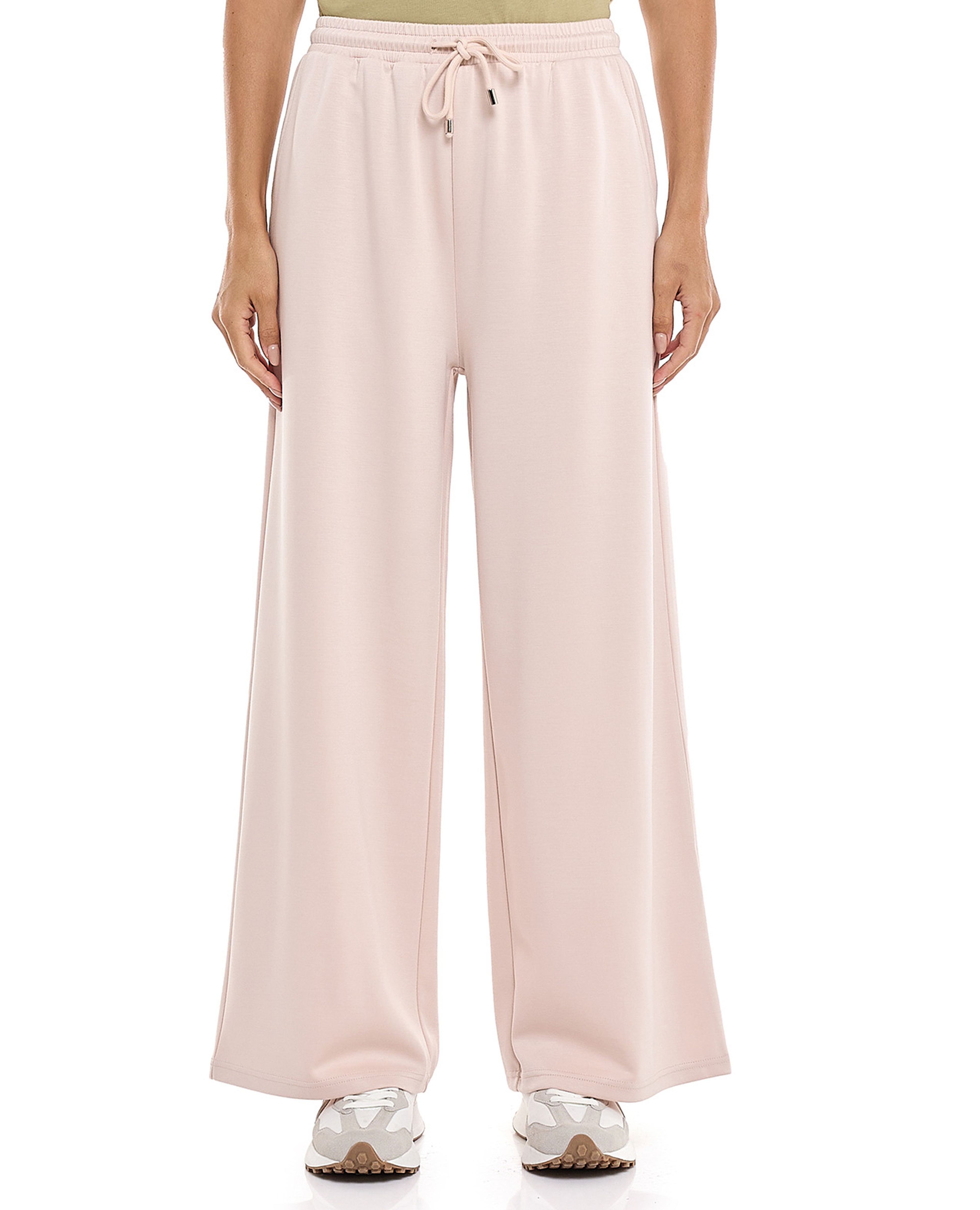 بنطال رياضي سادة برباط على الخصر