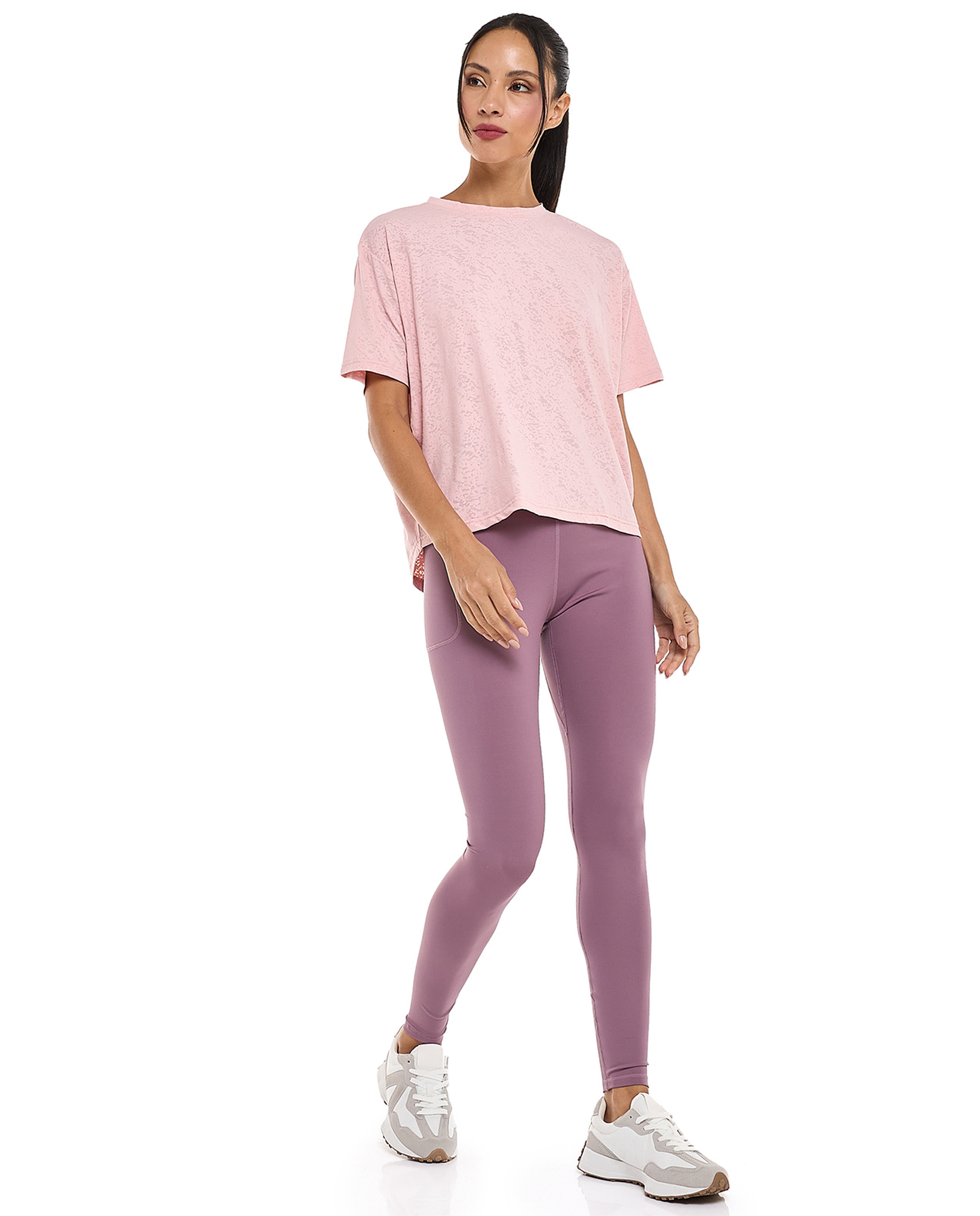 Patterned Active T-Shirt with Crew Neck and Short Sleeves