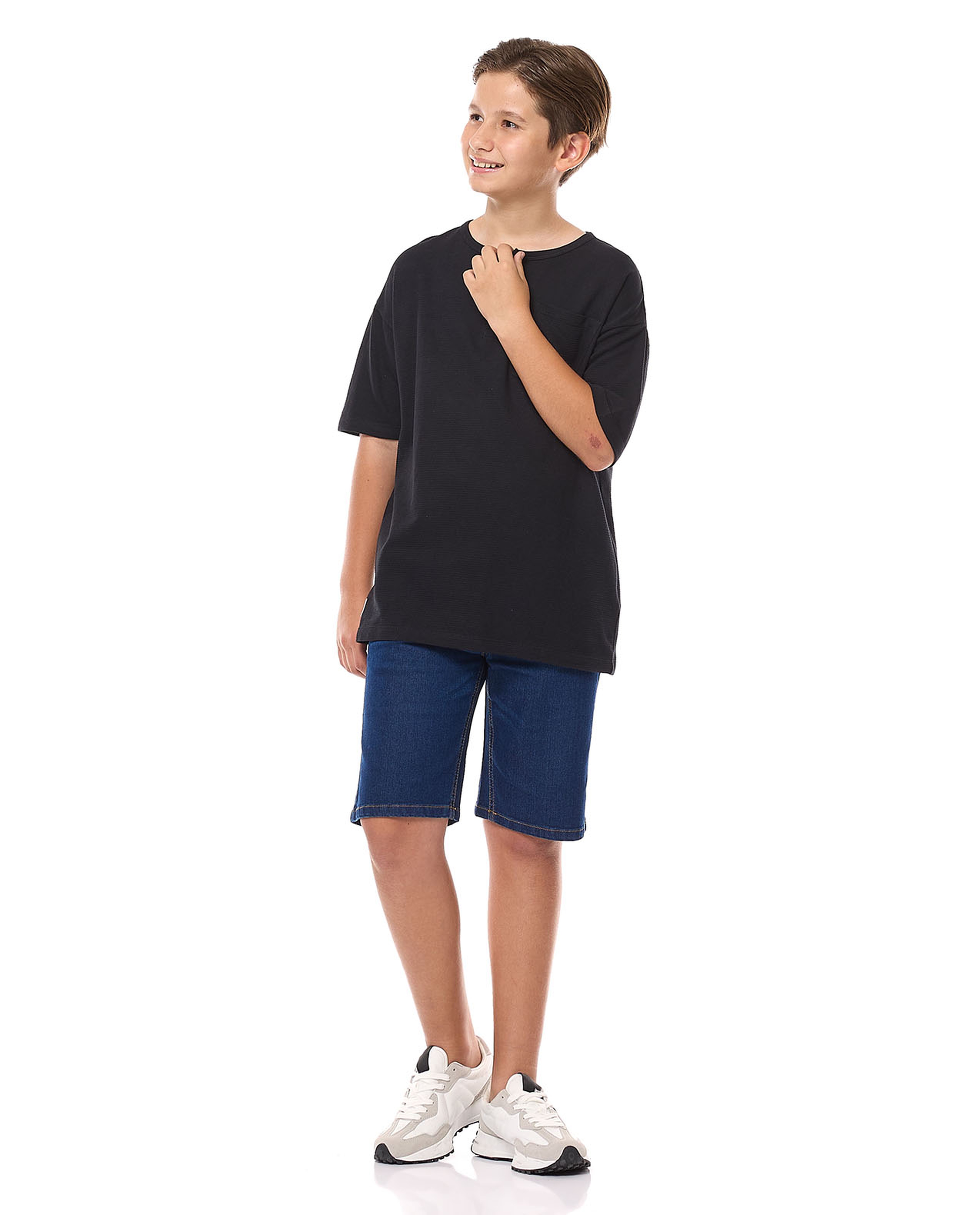 Pocket Detail Oversized T-Shirt with Henley Neck and Short Sleeves