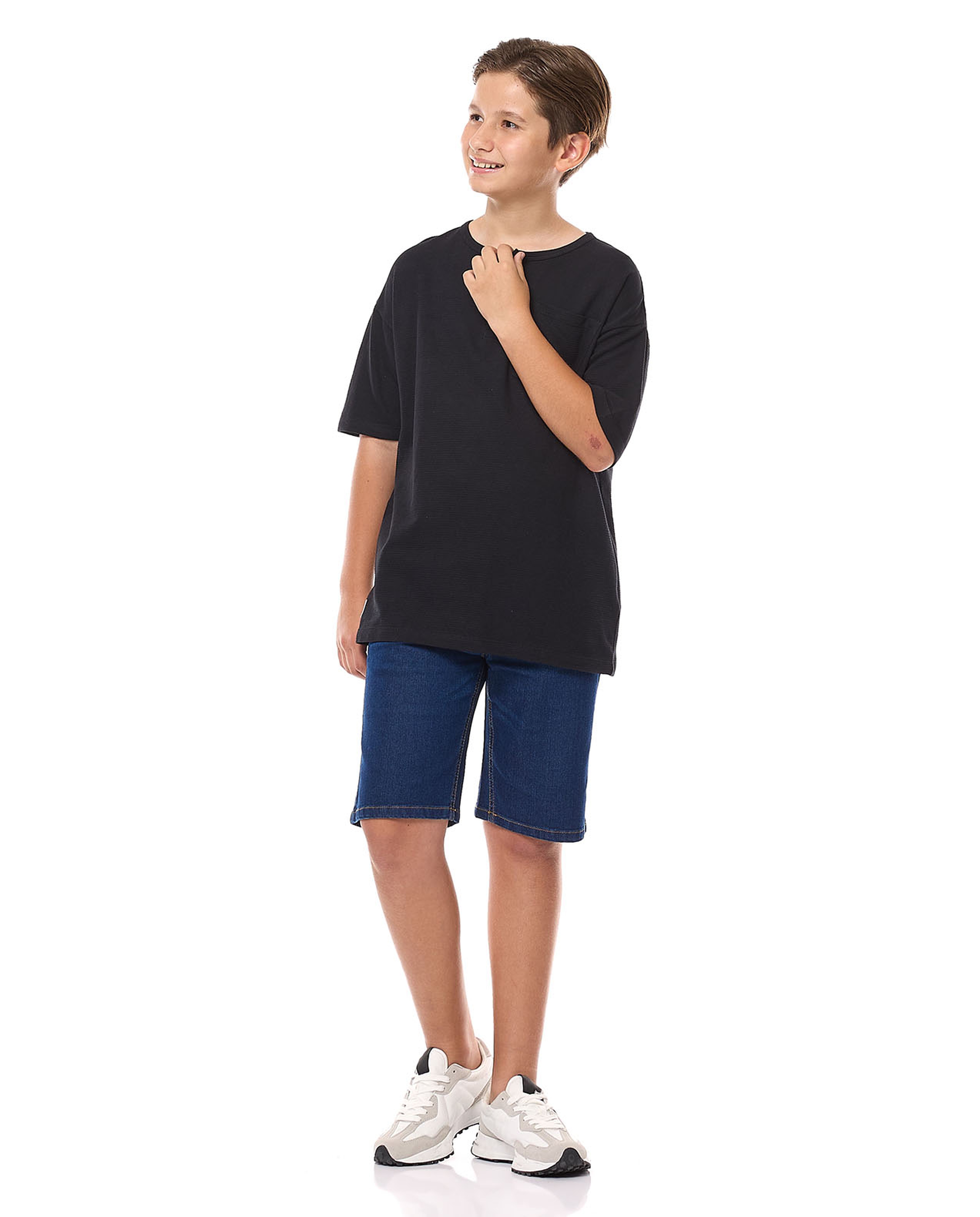 Pocket Detail Oversized T-Shirt with Henley Neck and Short Sleeves