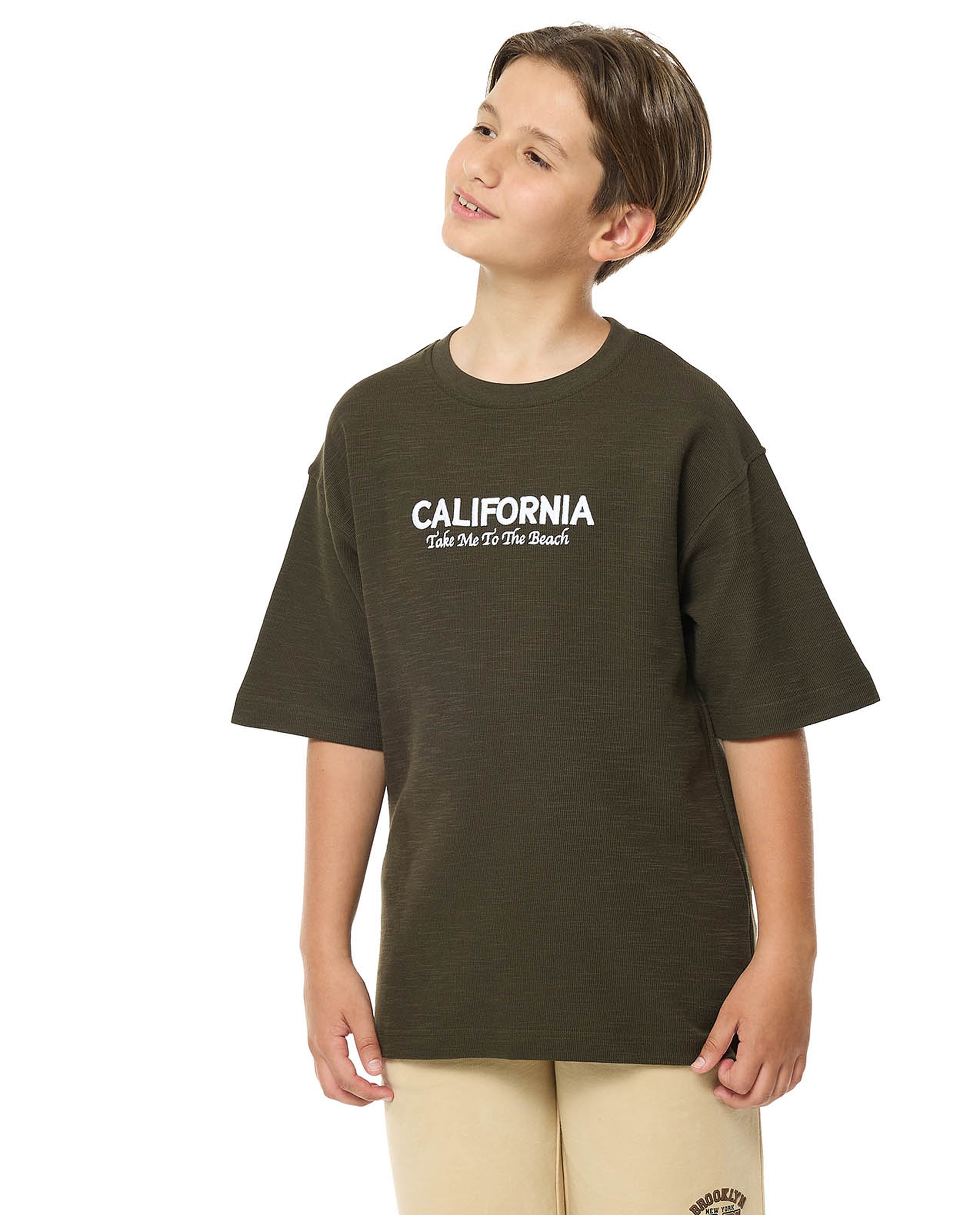 Embroidered Oversized T-Shirt with Crew Neck and Short Sleeves