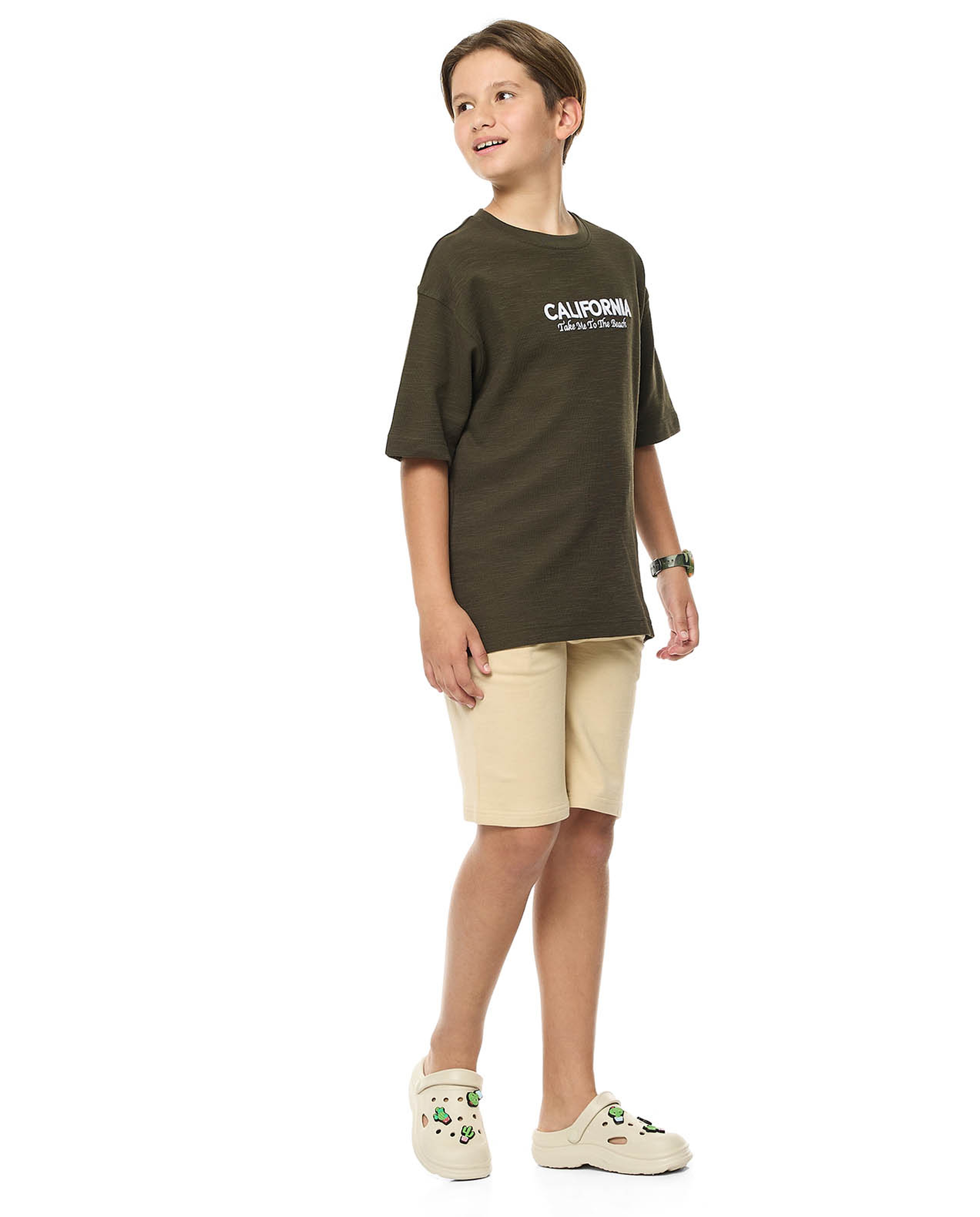 Embroidered Oversized T-Shirt with Crew Neck and Short Sleeves