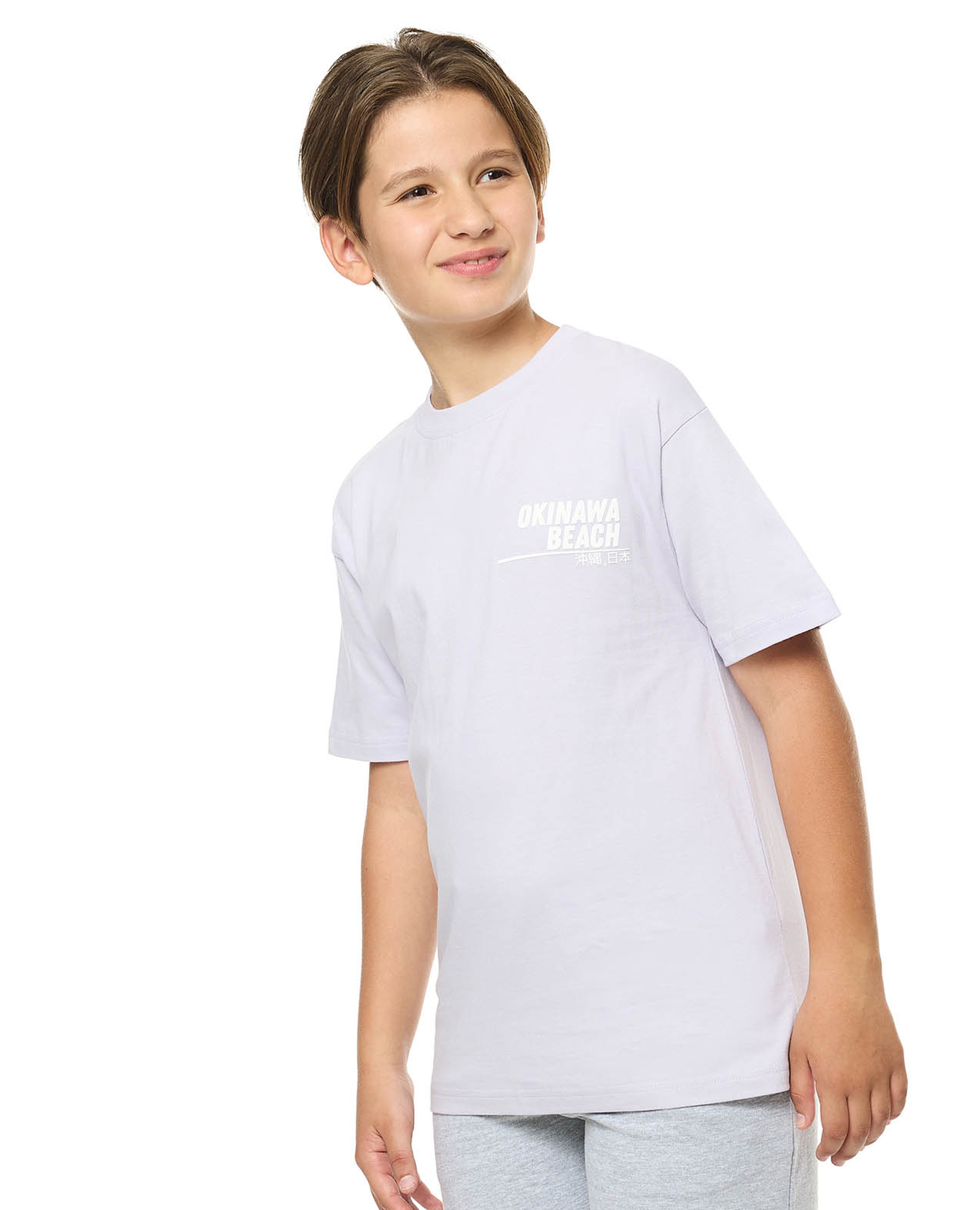 تيشيرت بطبعة بياقة مستديرة وأكمام قصيرة