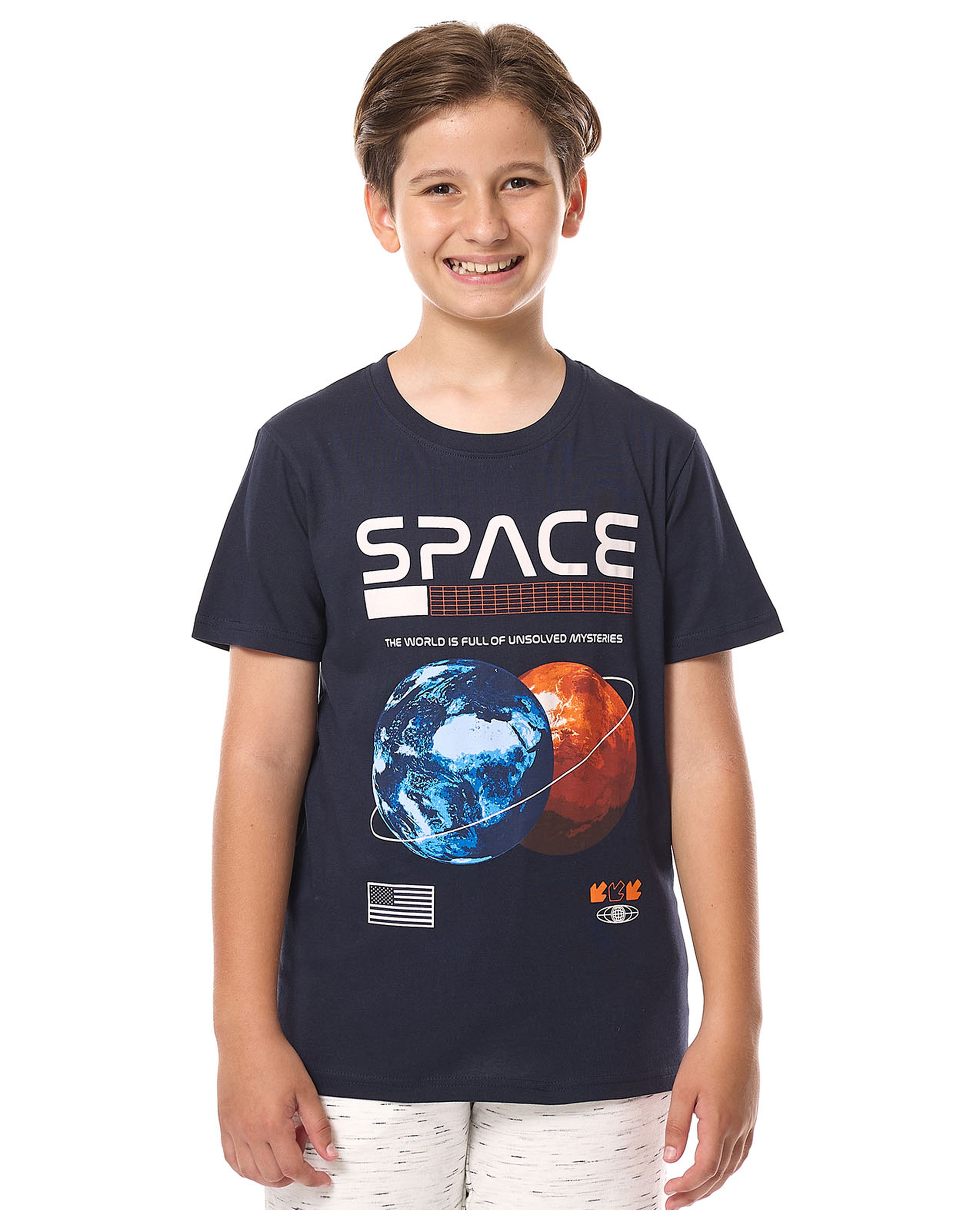 تيشيرت بطبعة بياقة مستديرة وأكمام قصيرة