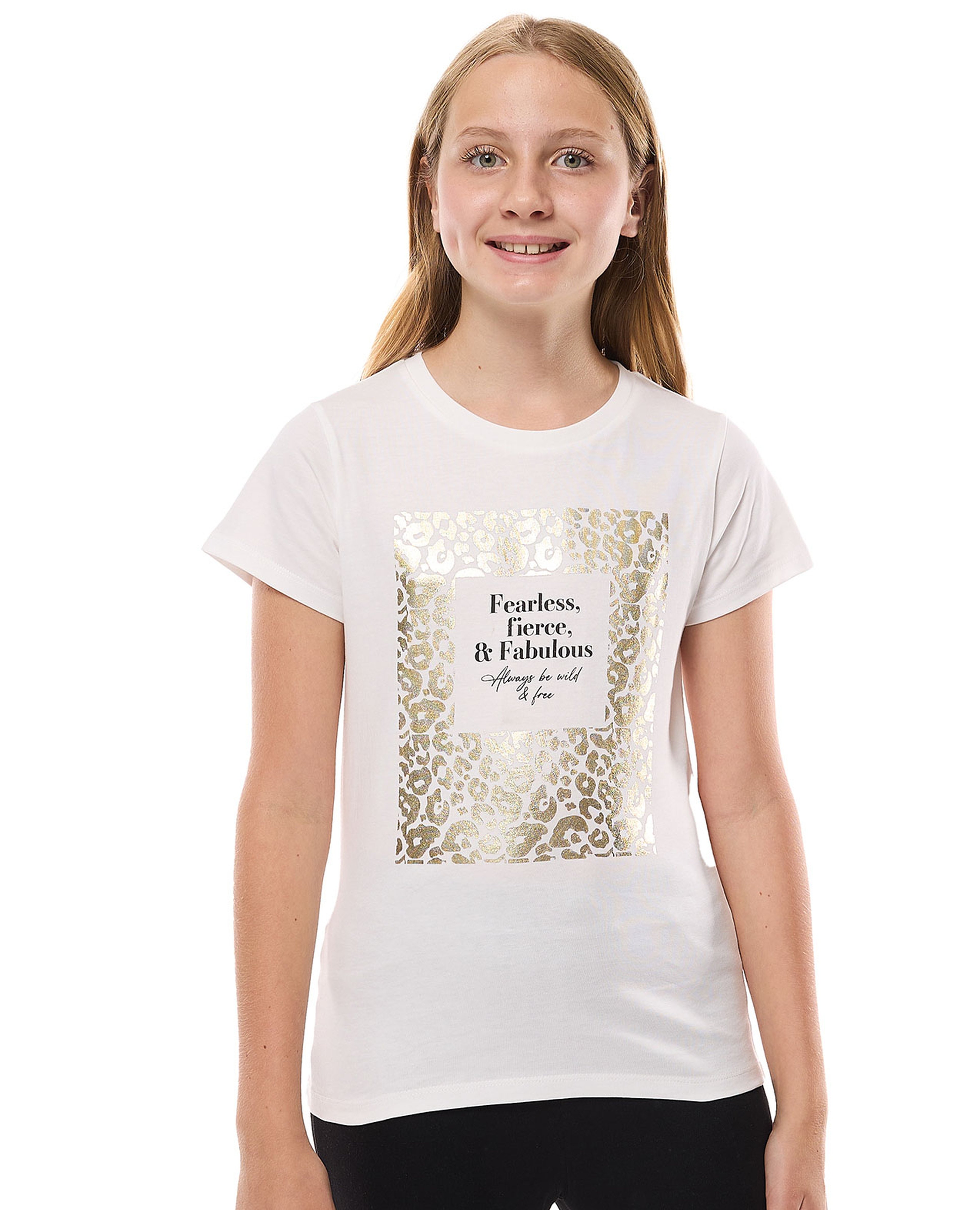 تيشيرت بطبعة بياقة دائرية وأكمام قصيرة