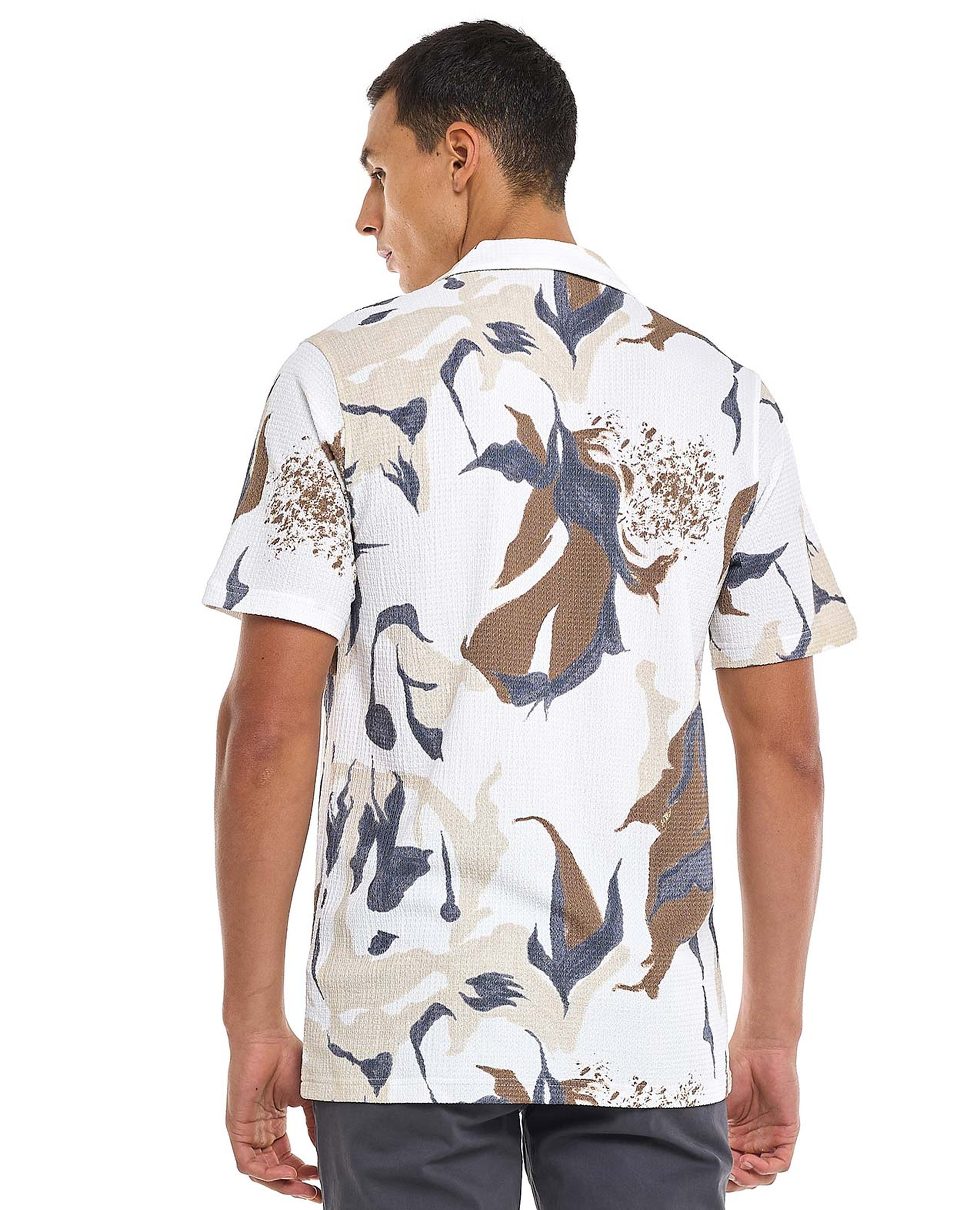 Patterned Shirt with Revere Collar and Short Sleeves