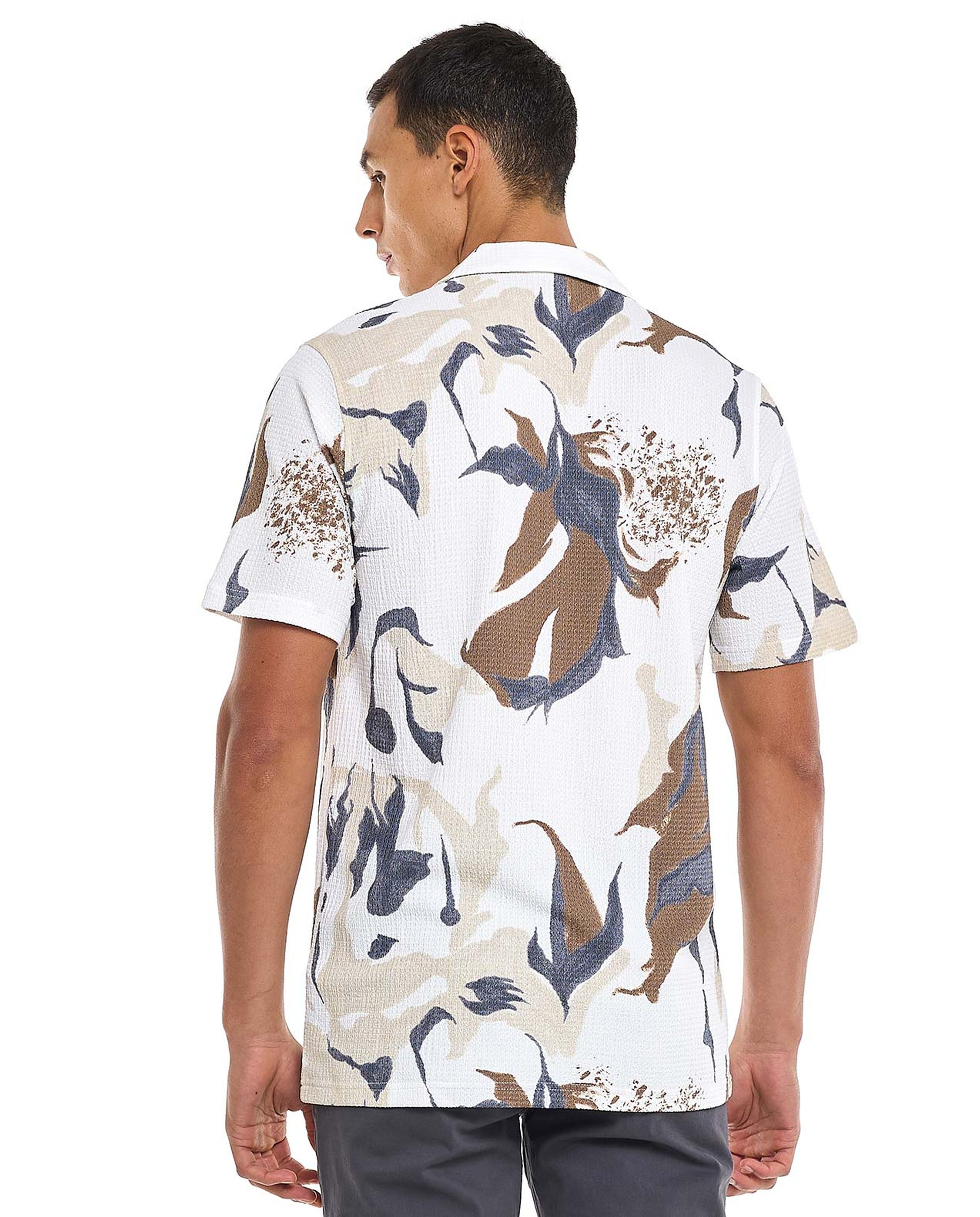 Patterned Shirt with Revere Collar and Short Sleeves