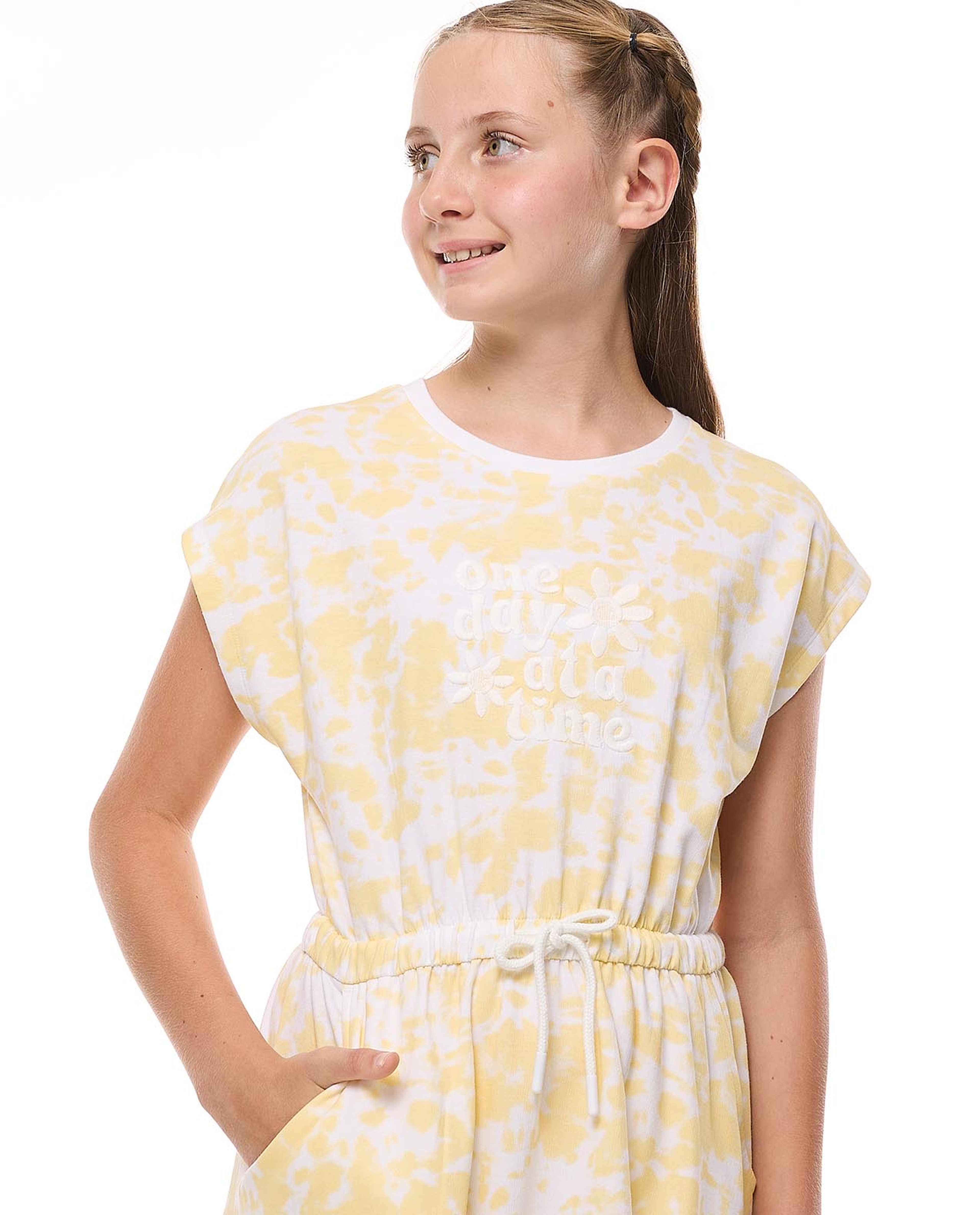 Patterned Dress with Crew Neck and Short Sleeves