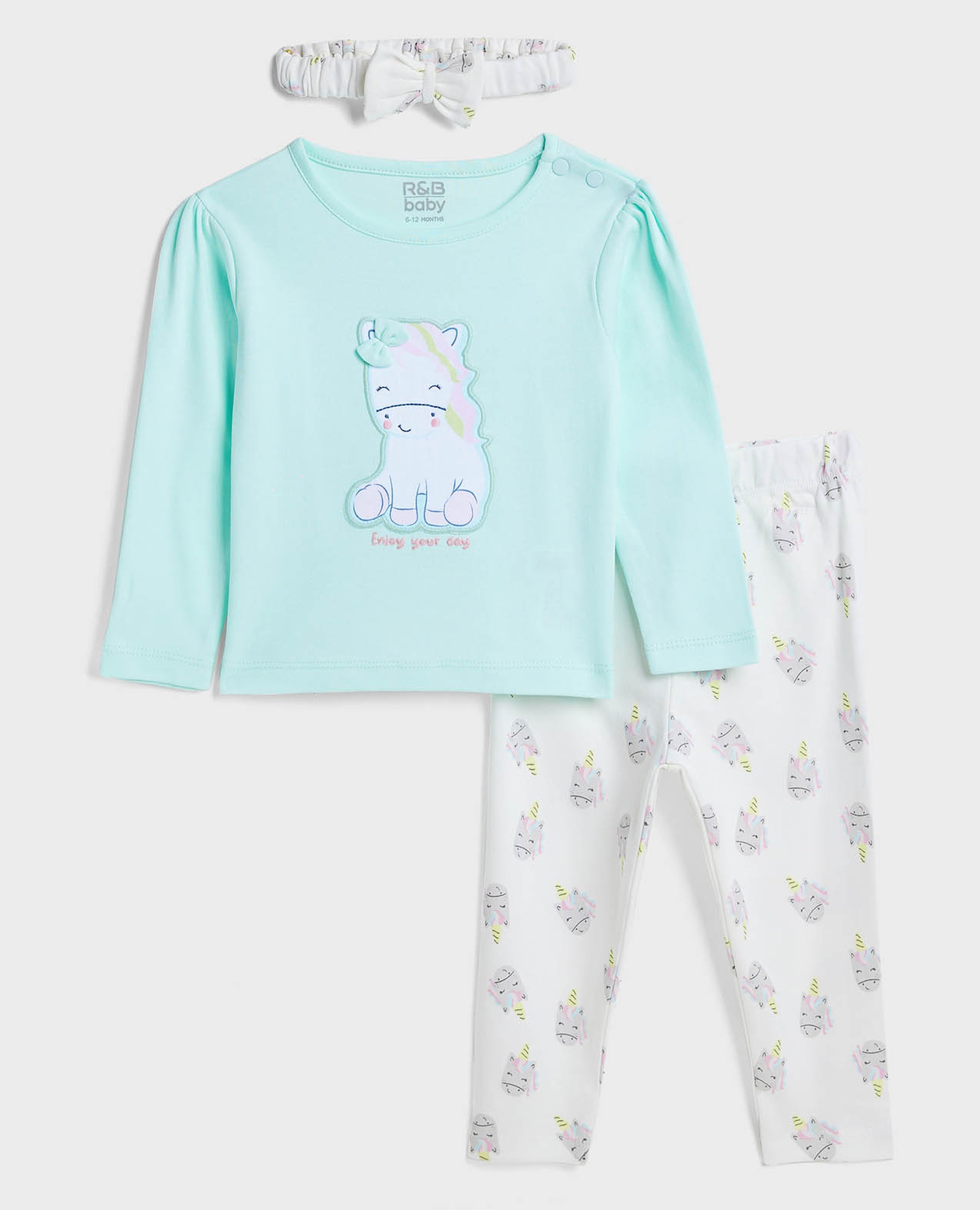 طقم توب وبنطال بطبعة مع طوق شعر