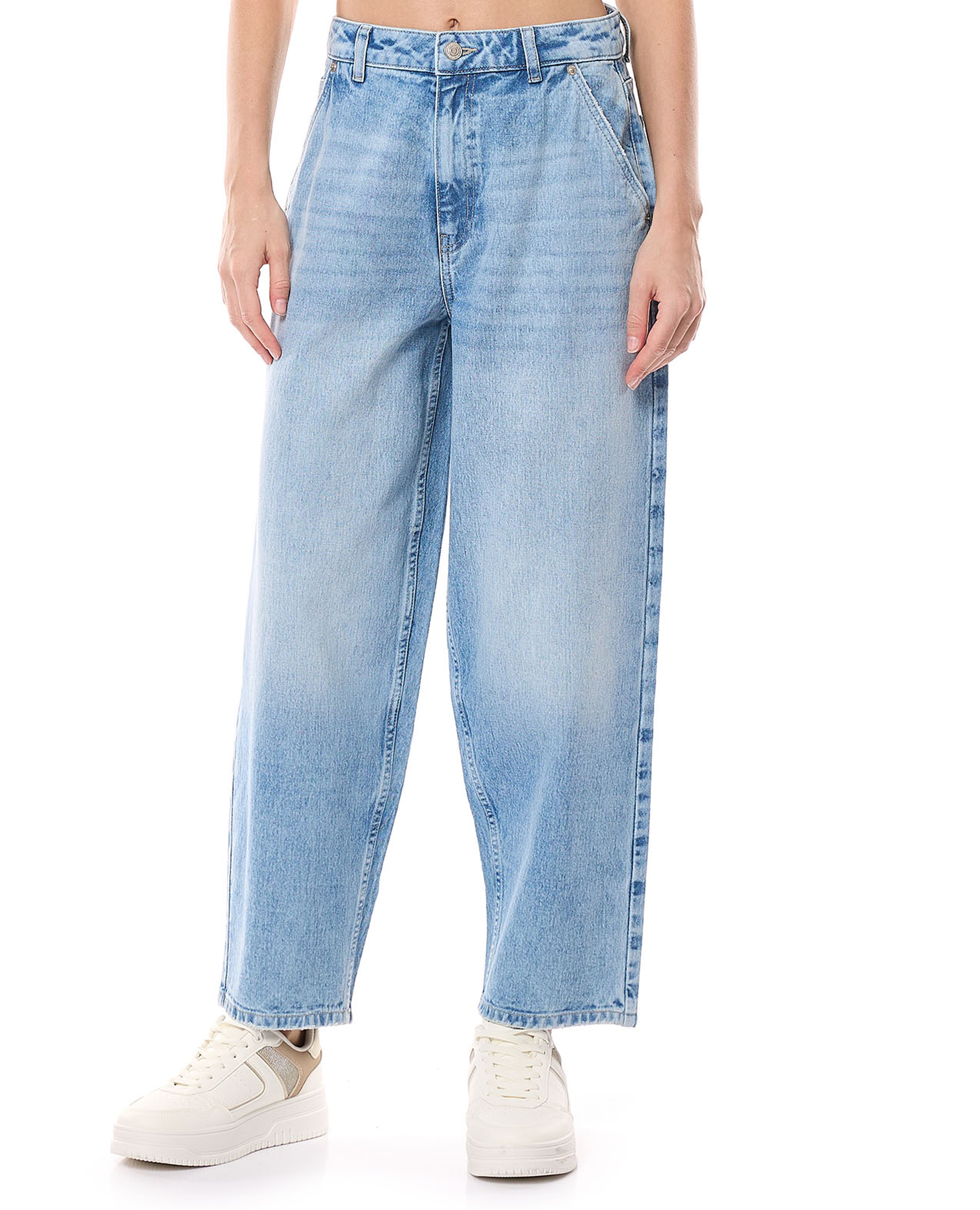 Faded Barrel Fit Jeans with Button Closure