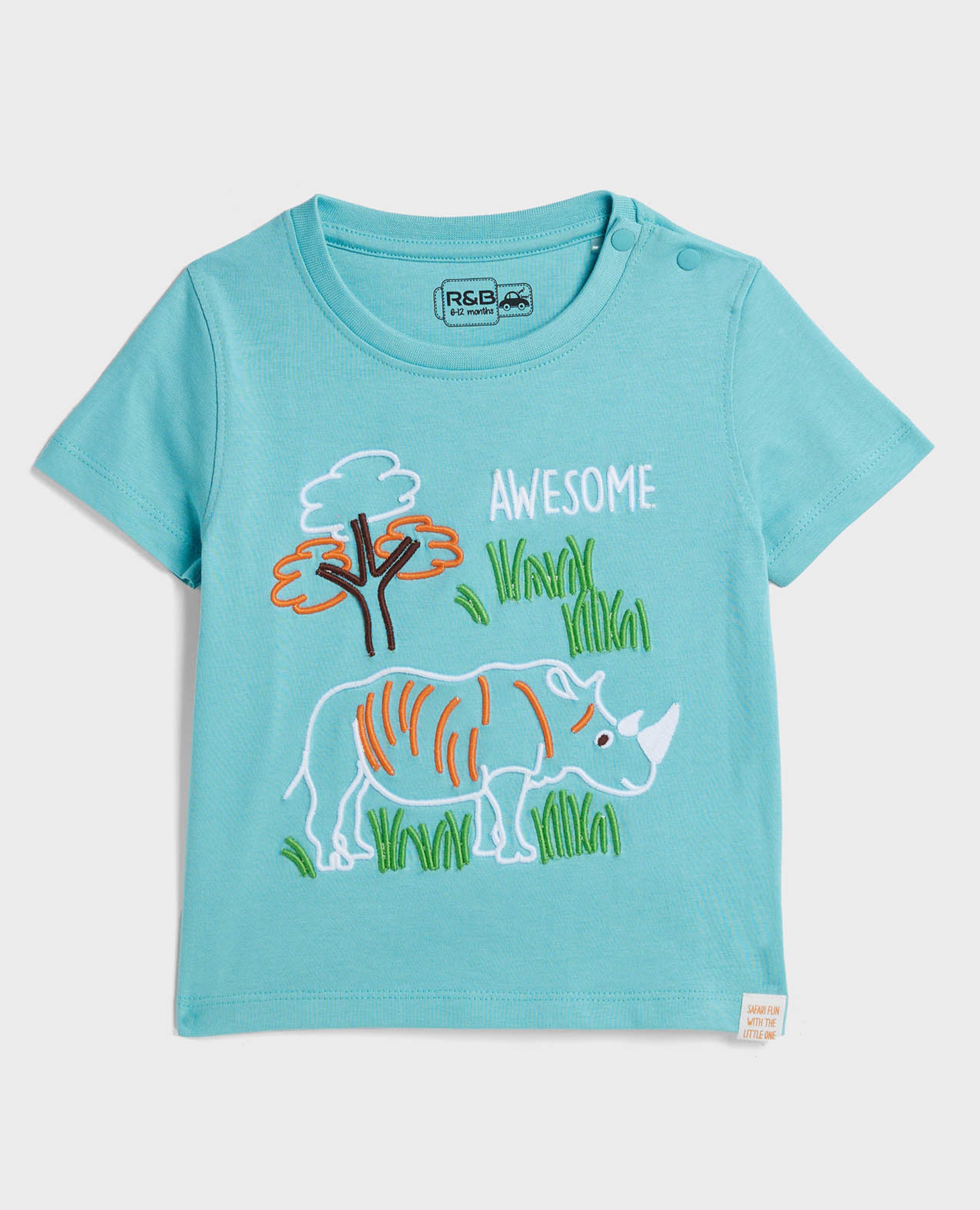 تيشيرت مطرز بياقة دائرية وأكمام قصيرة