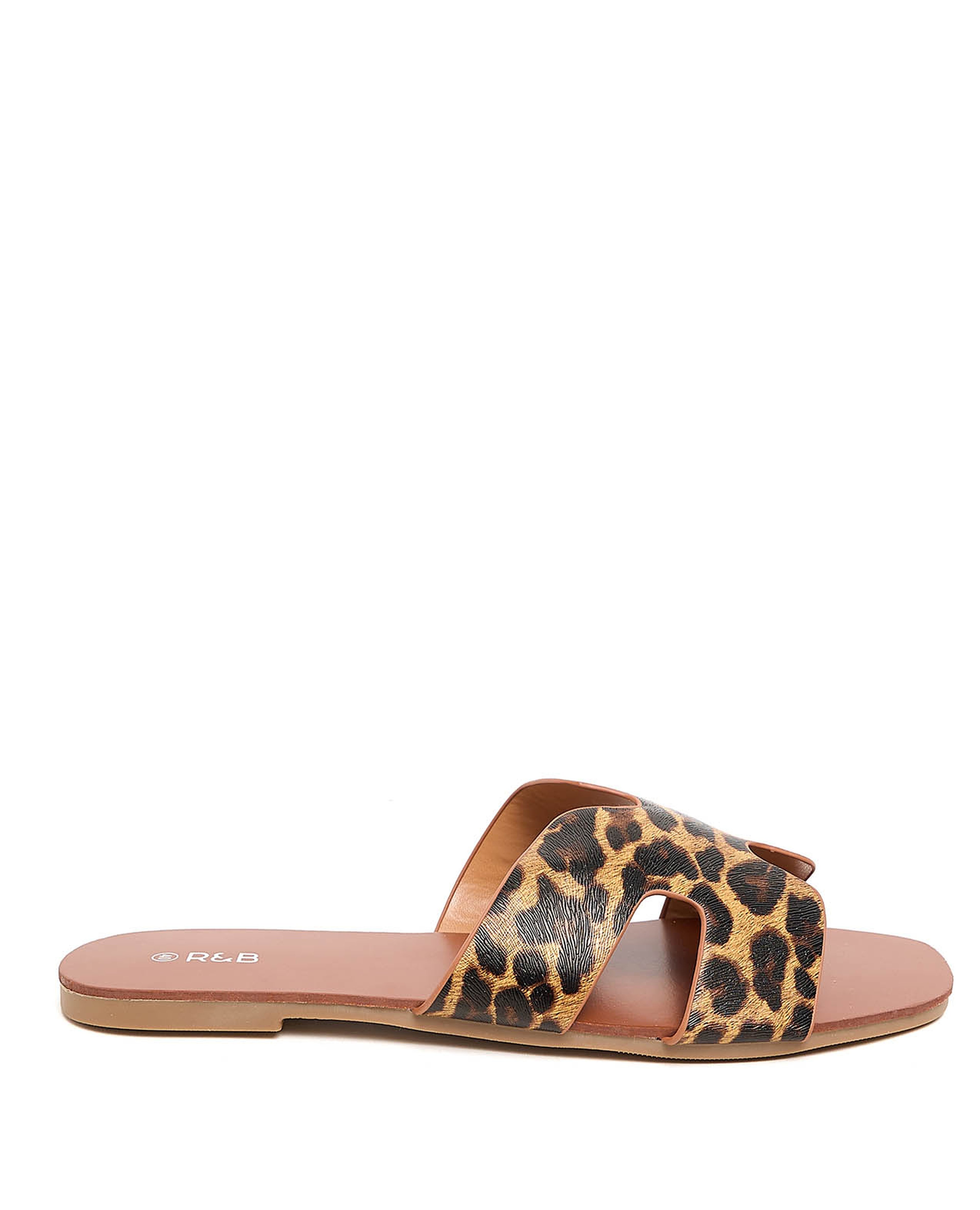 Animal Patterned Flat Sandals