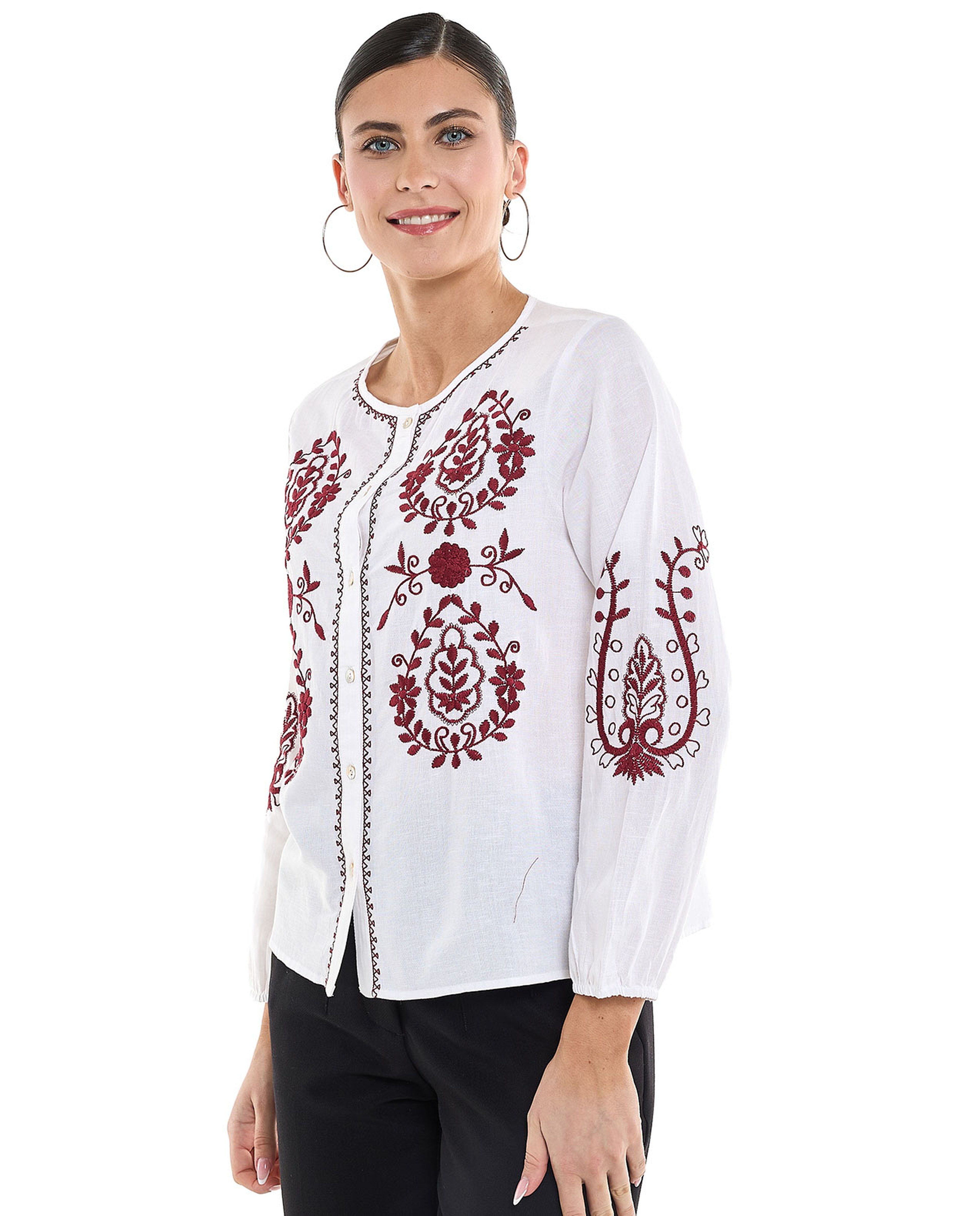 Embroidered Top with Round Neck and Long Sleeves