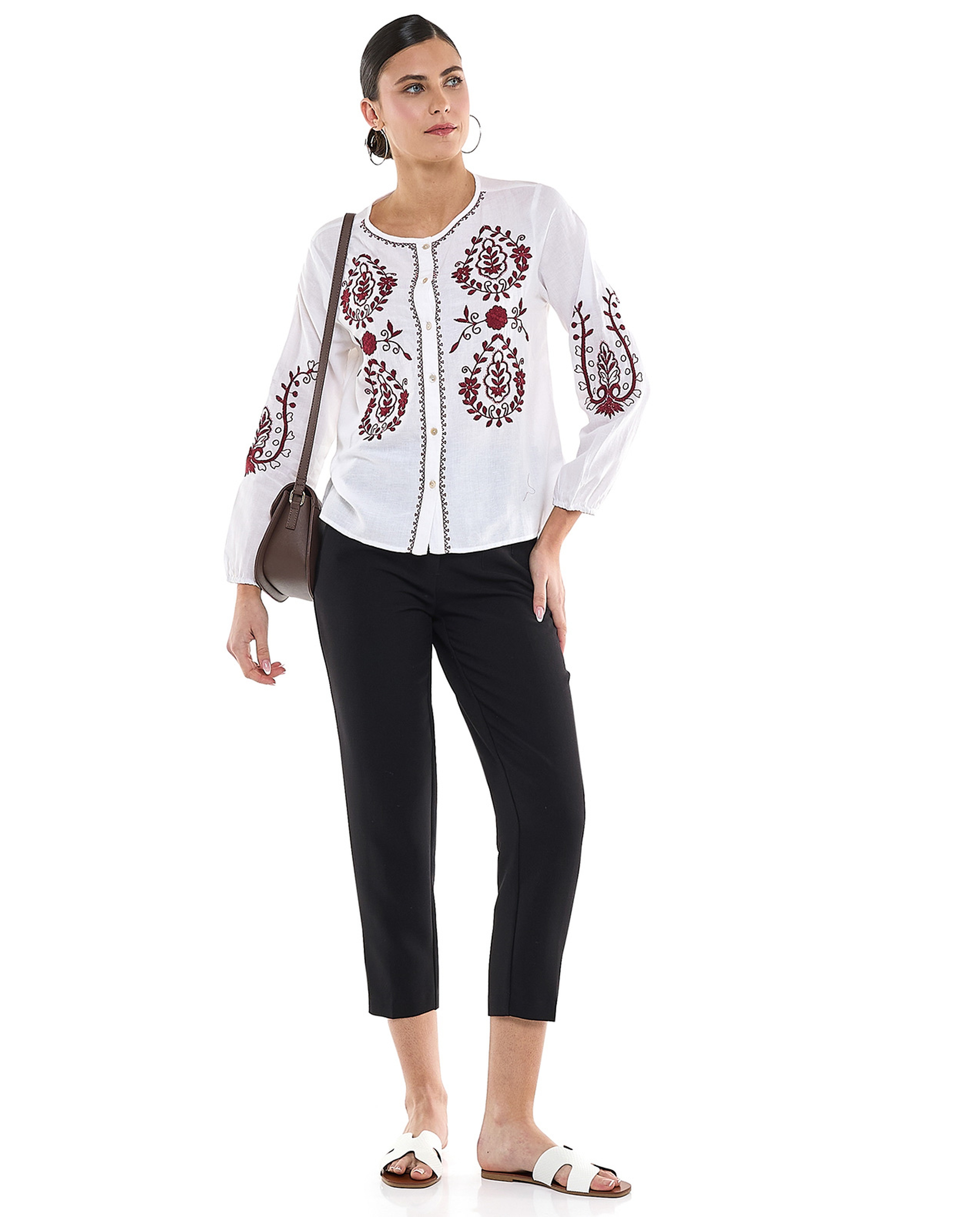 Embroidered Top with Round Neck and Long Sleeves