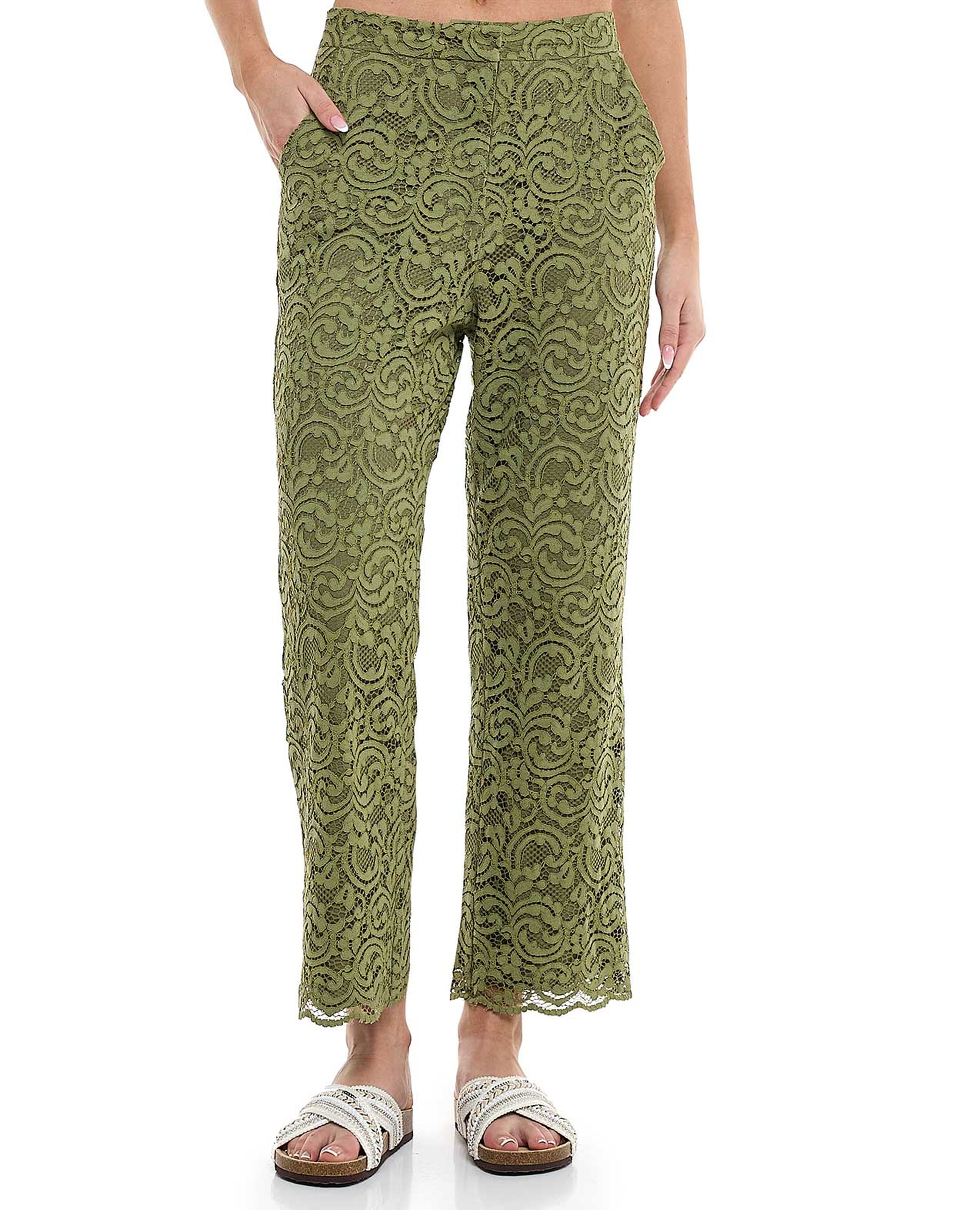 قميص دانتيل بياقة كلاسيكية وأكمام قصيرة