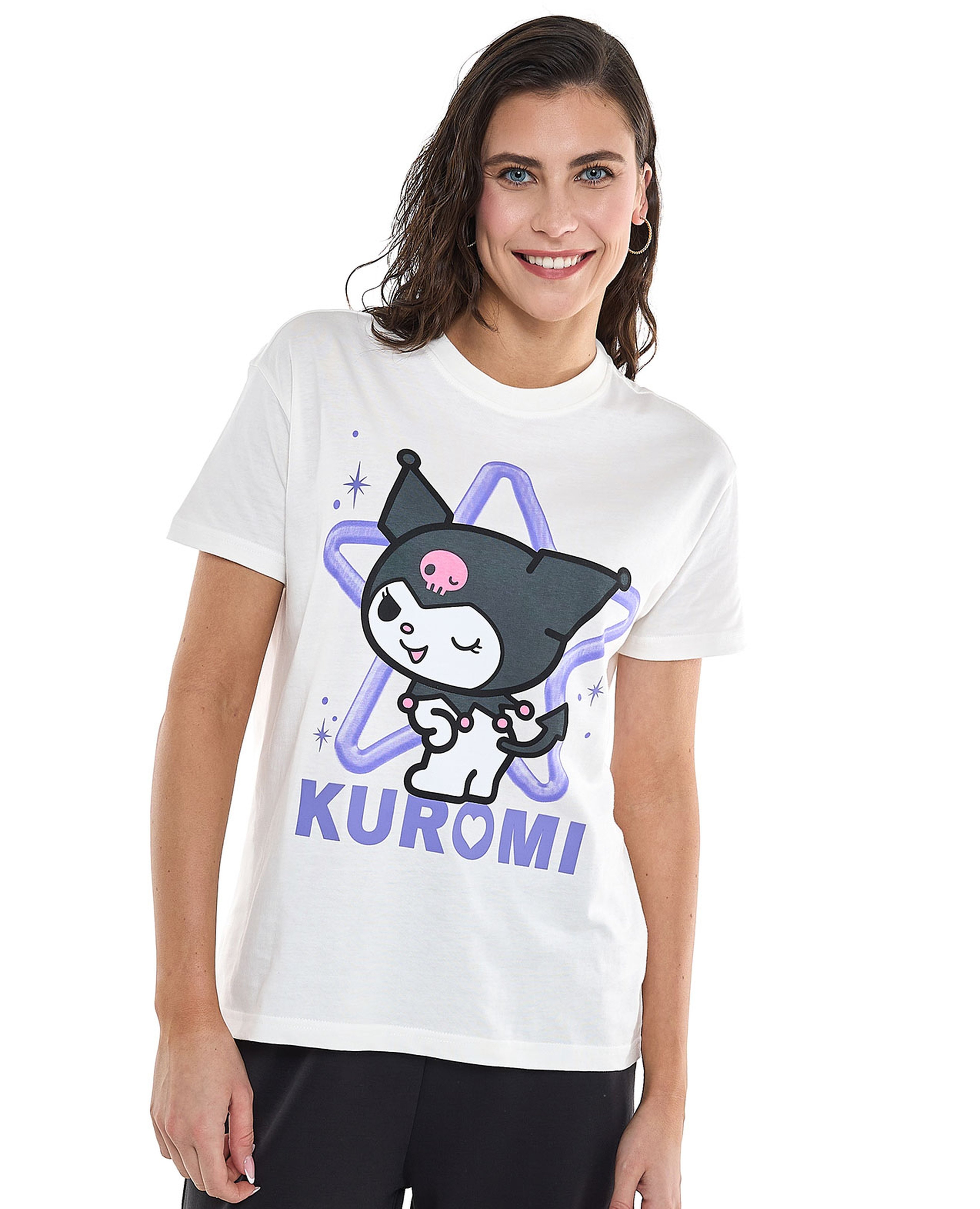 تيشيرت برقبة مستديرة وأكمام قصيرة