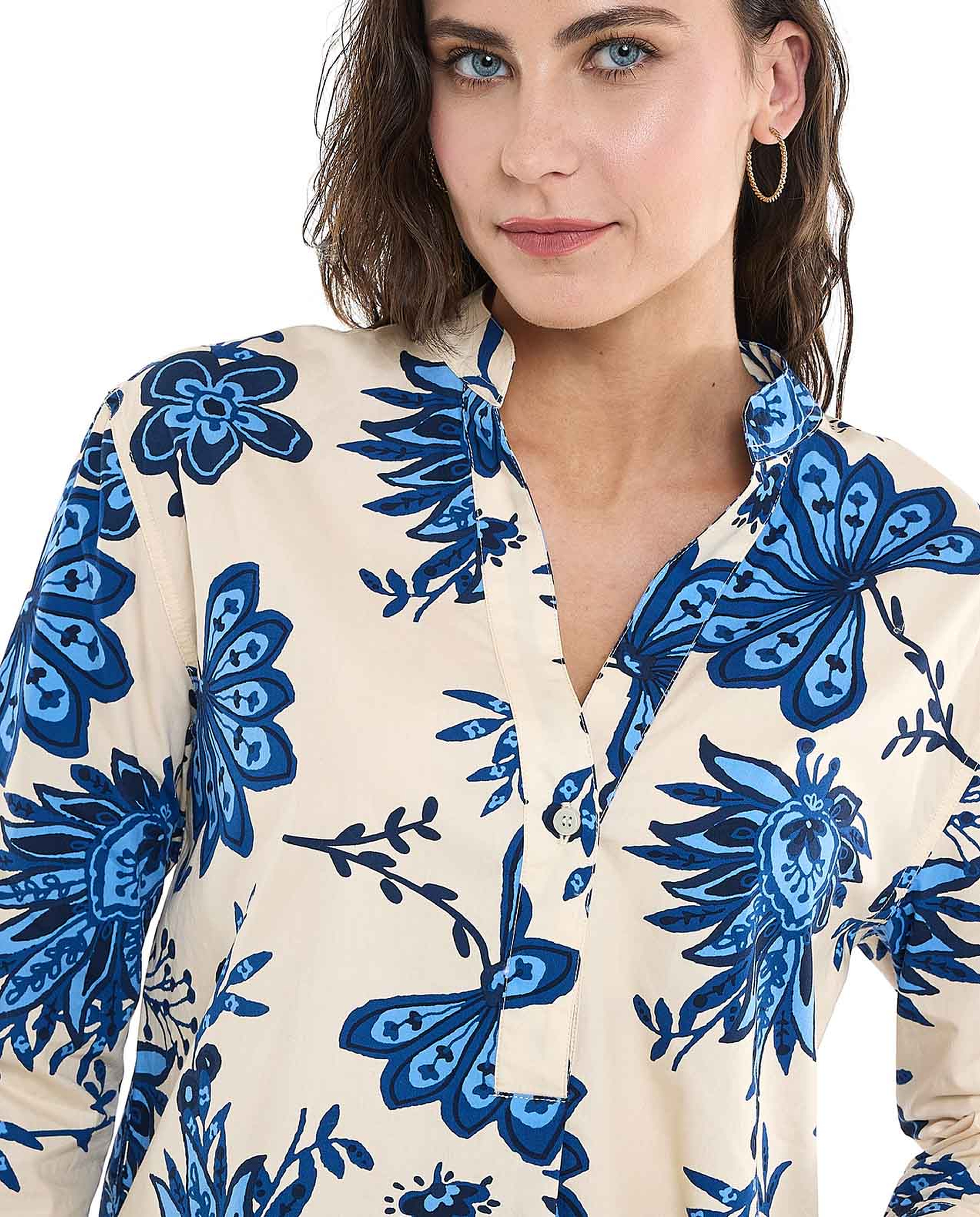 Printed Top with Stand Collar and 3/4 Sleeves