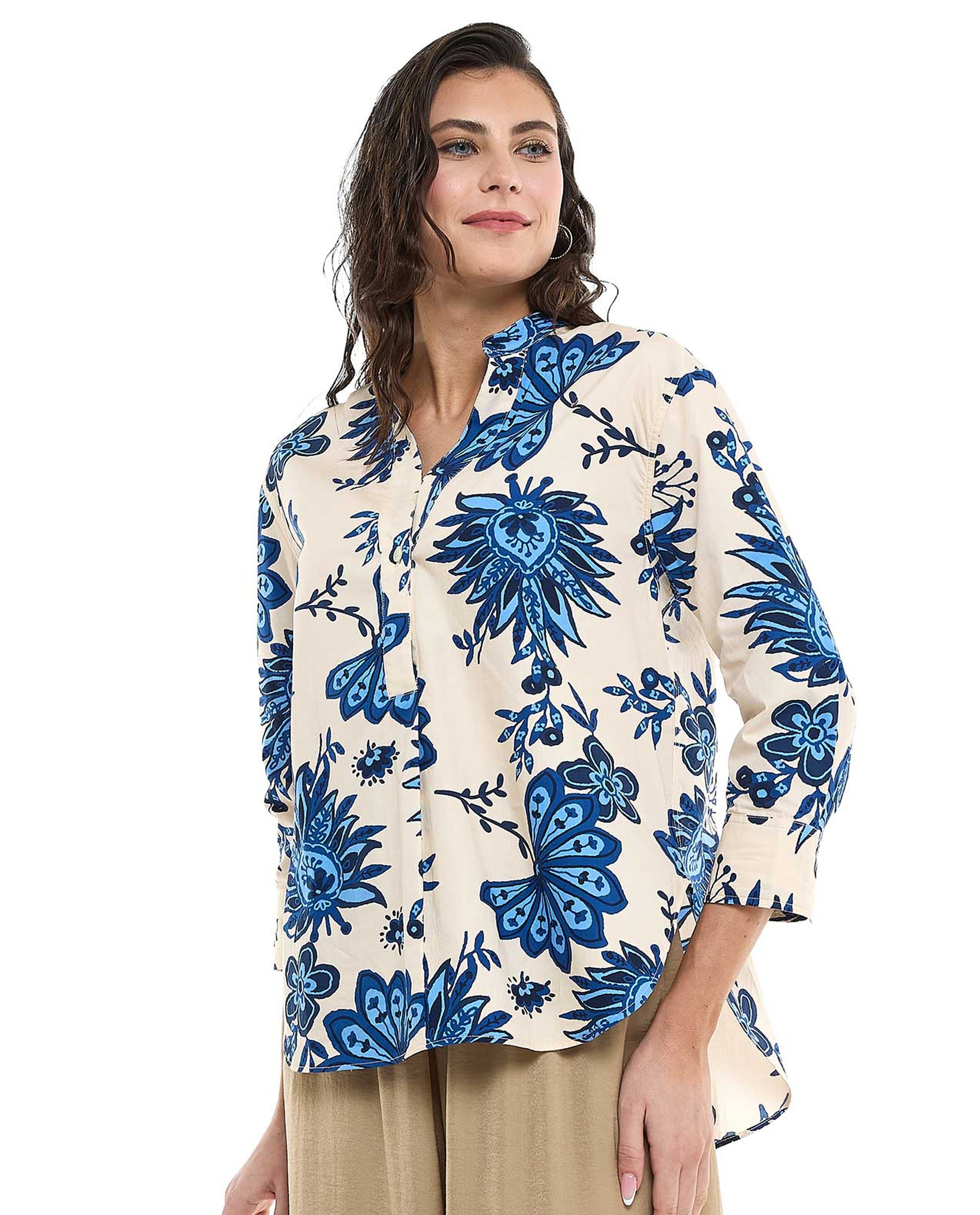 Printed Top with Stand Collar and 3/4 Sleeves