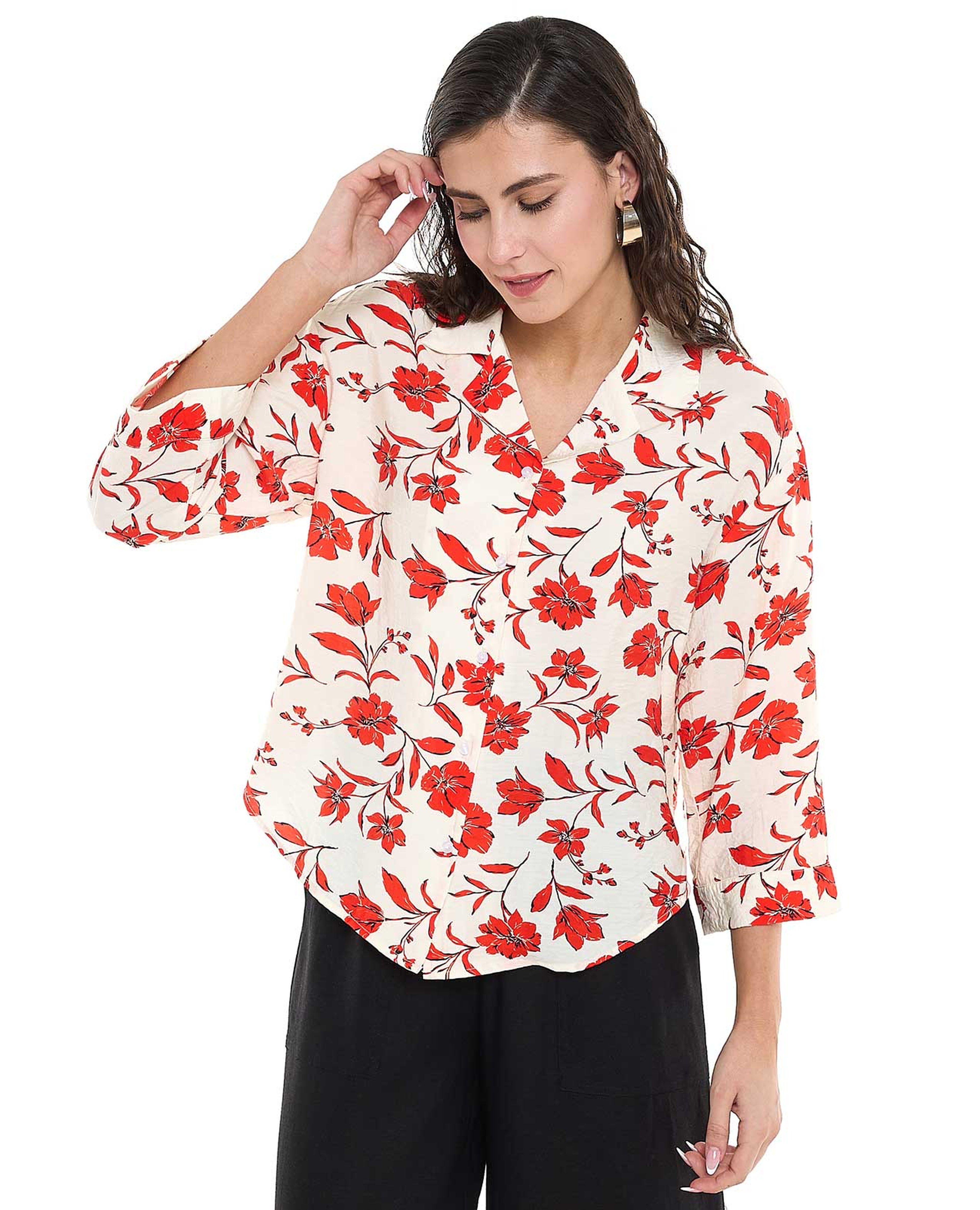 قميص بطبعة زهور بياقة ريفير وأكمام 3/4