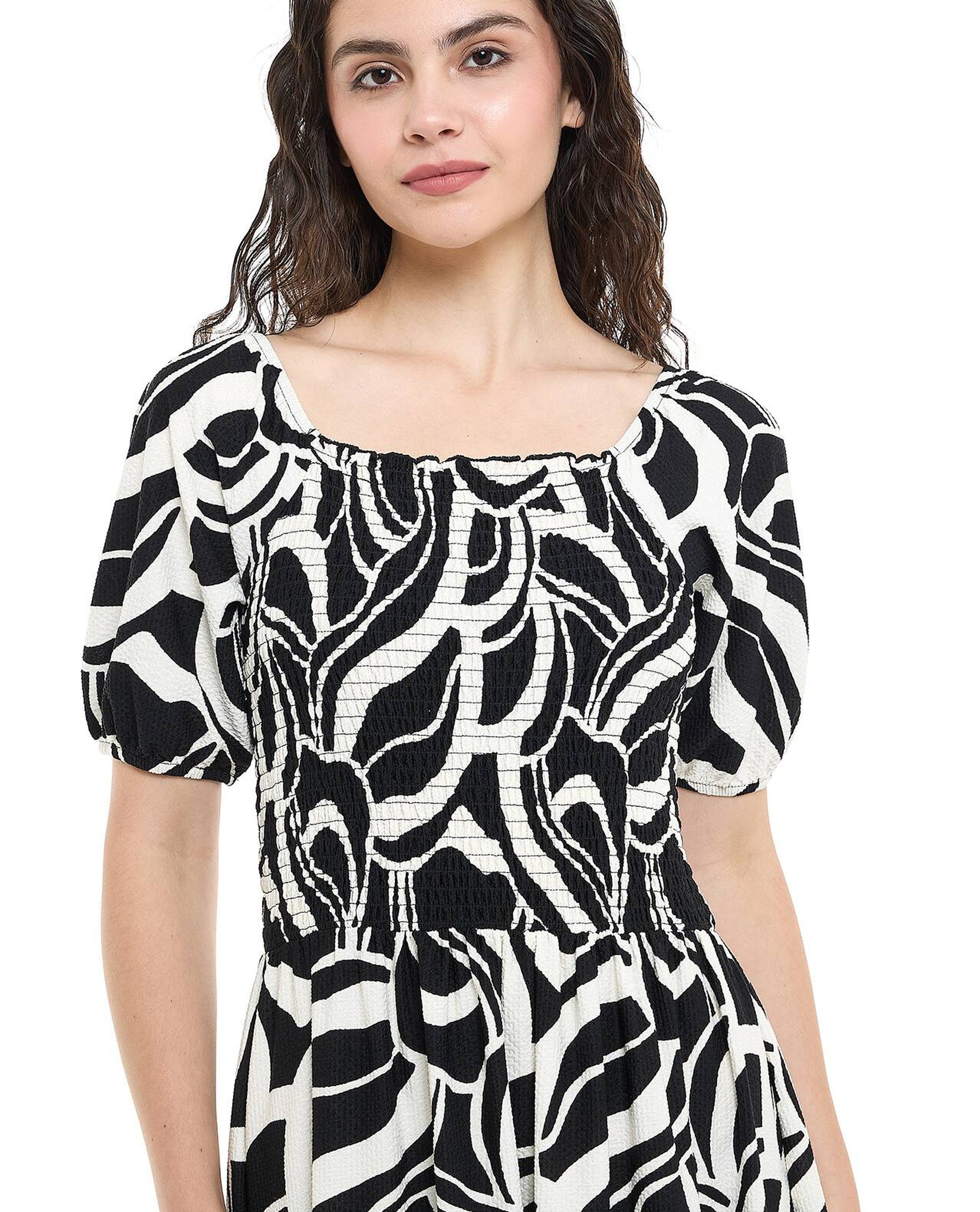 Patterned Midi Dress with Square Neck and Puff Sleeves