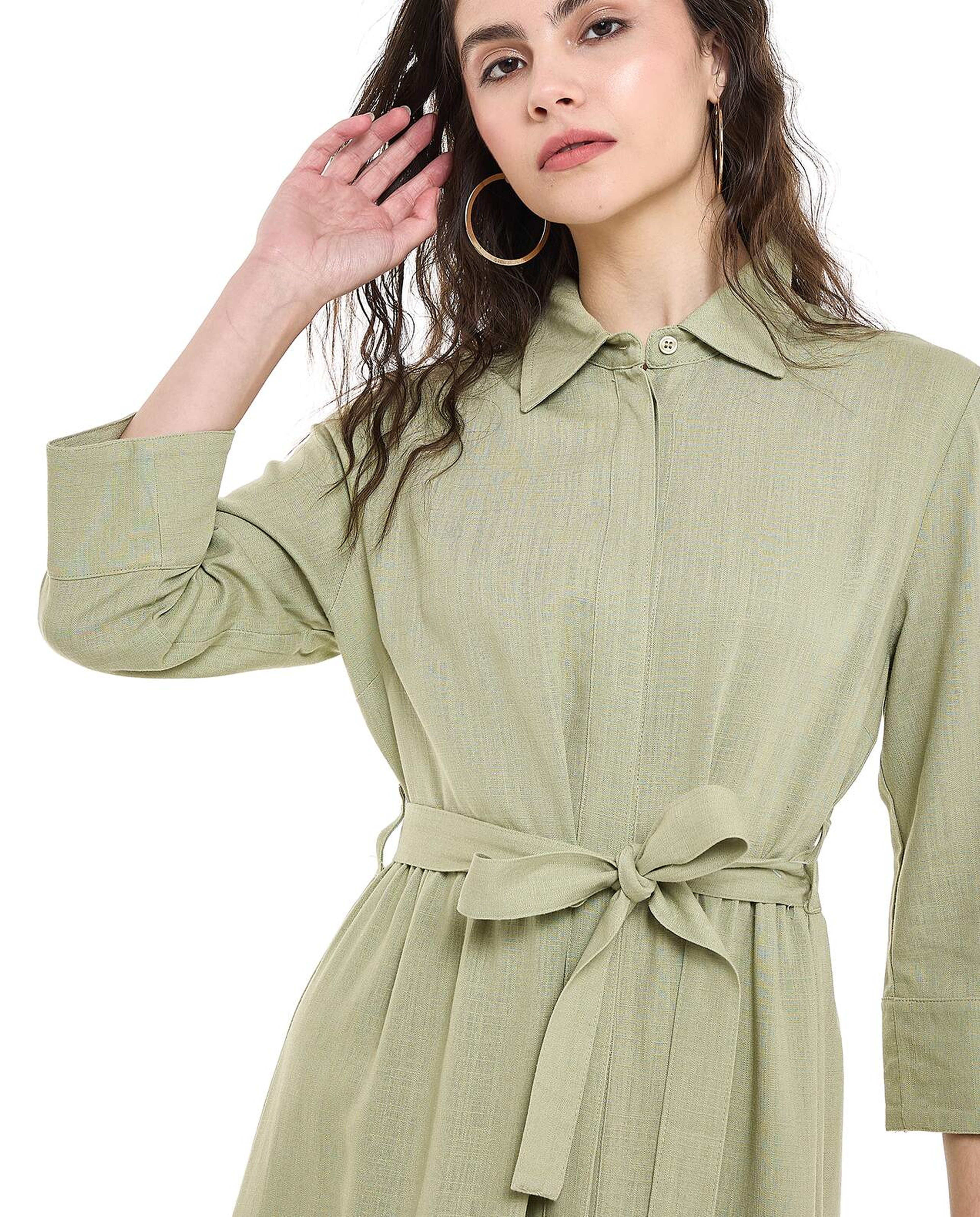 Belted Shirt Dress with Classic Collar and Long Sleeves