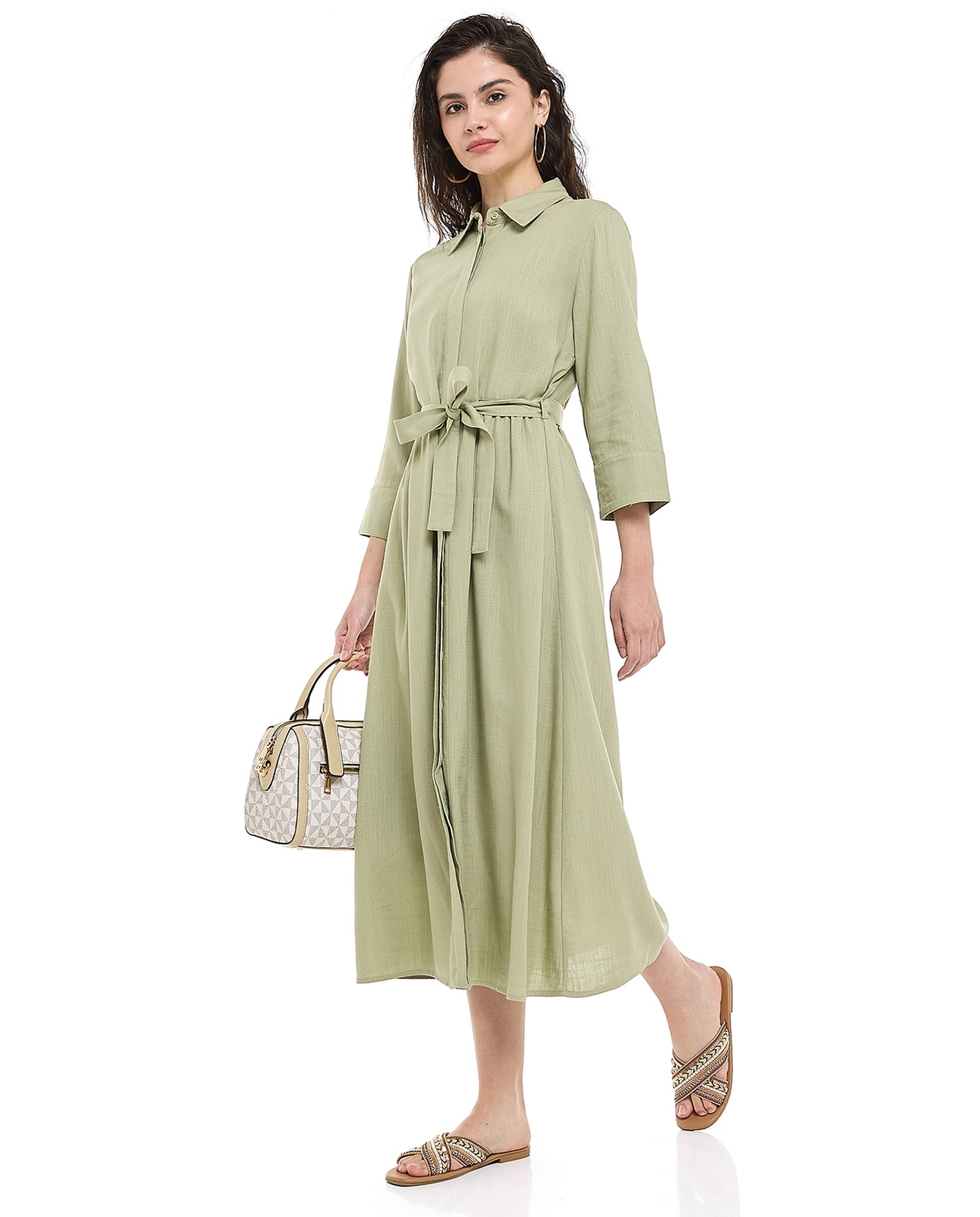 Belted Shirt Dress with Classic Collar and Long Sleeves