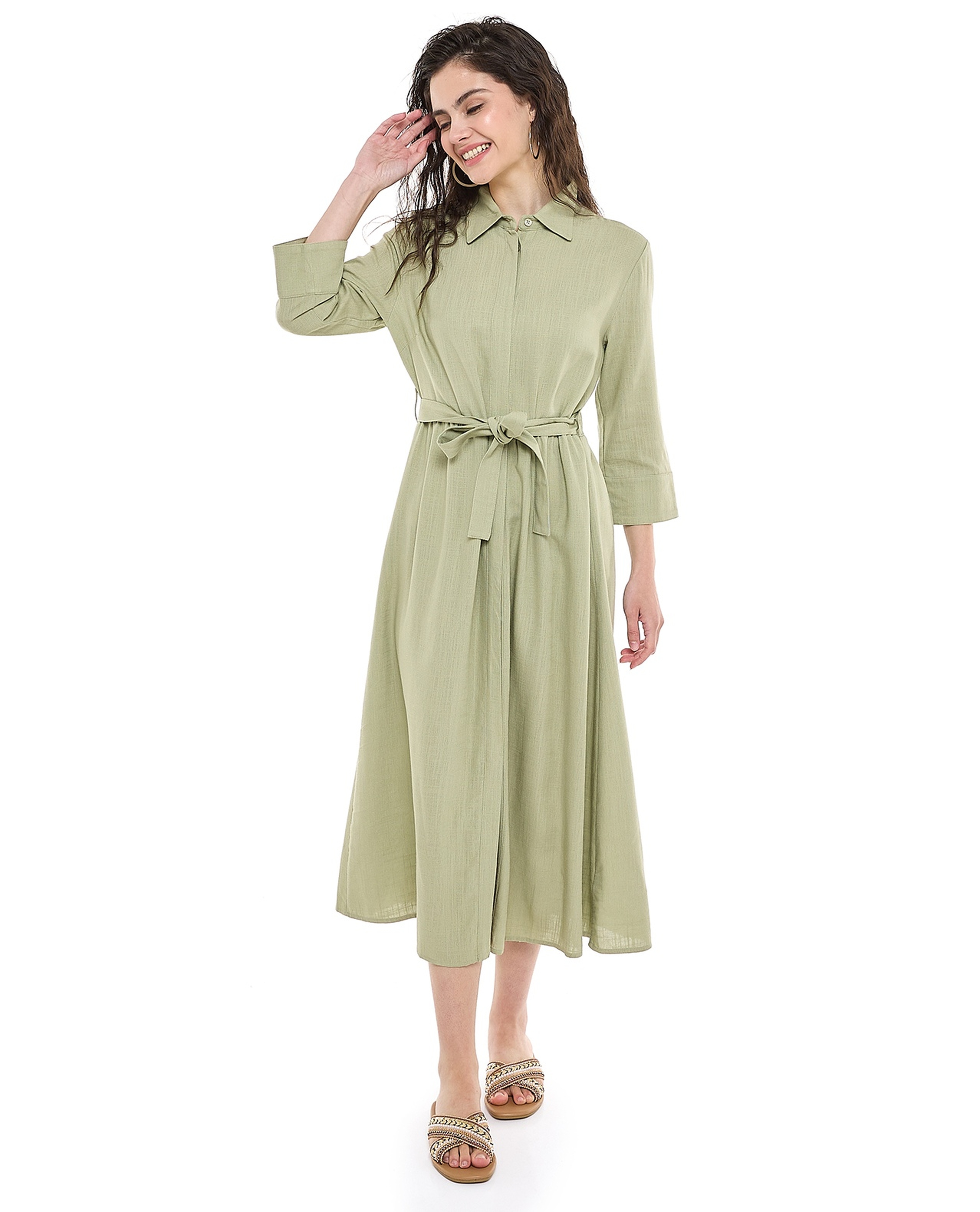 Belted Shirt Dress with Classic Collar and Long Sleeves