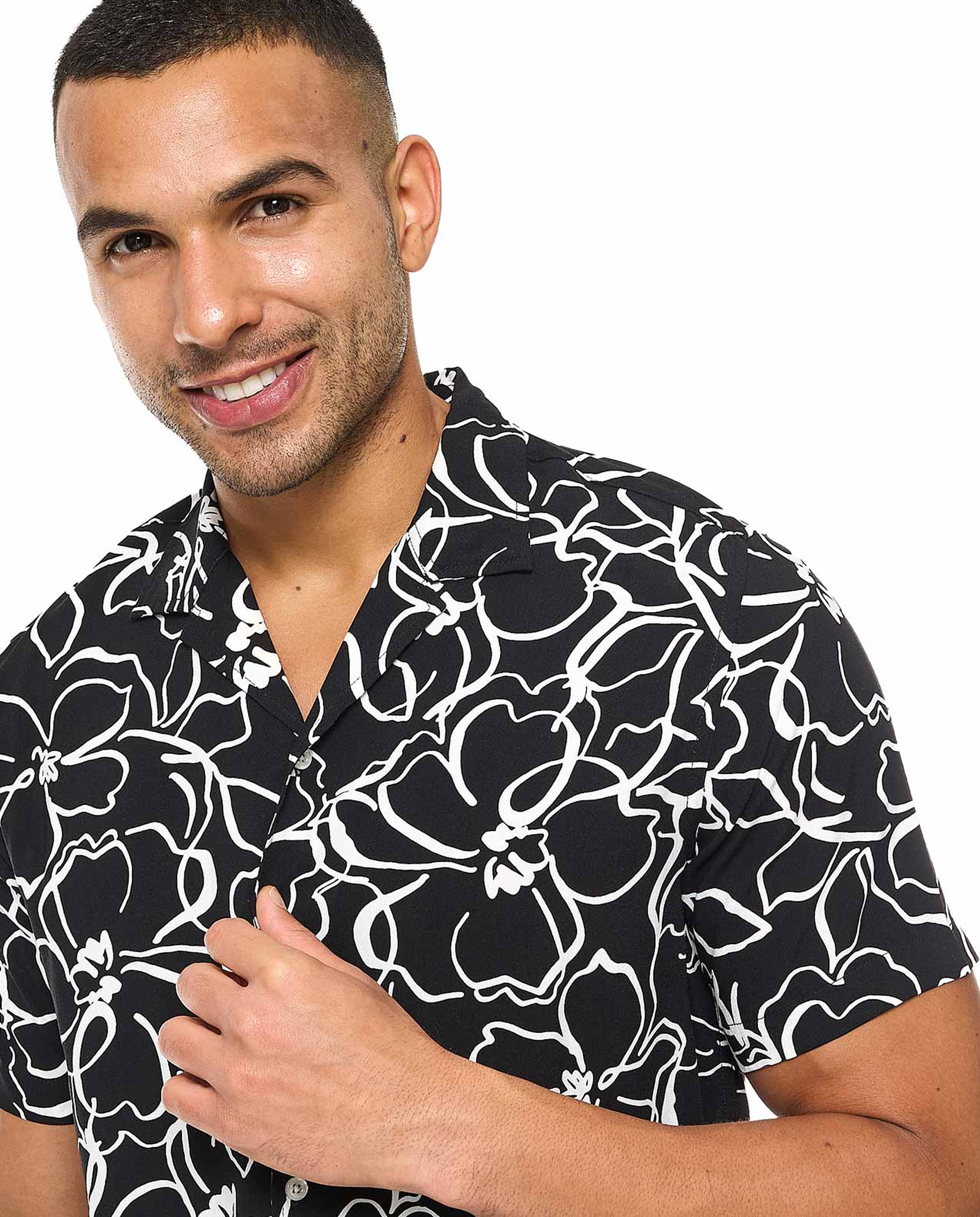 Patterned Shirt with Revere Collar and Short Sleeves