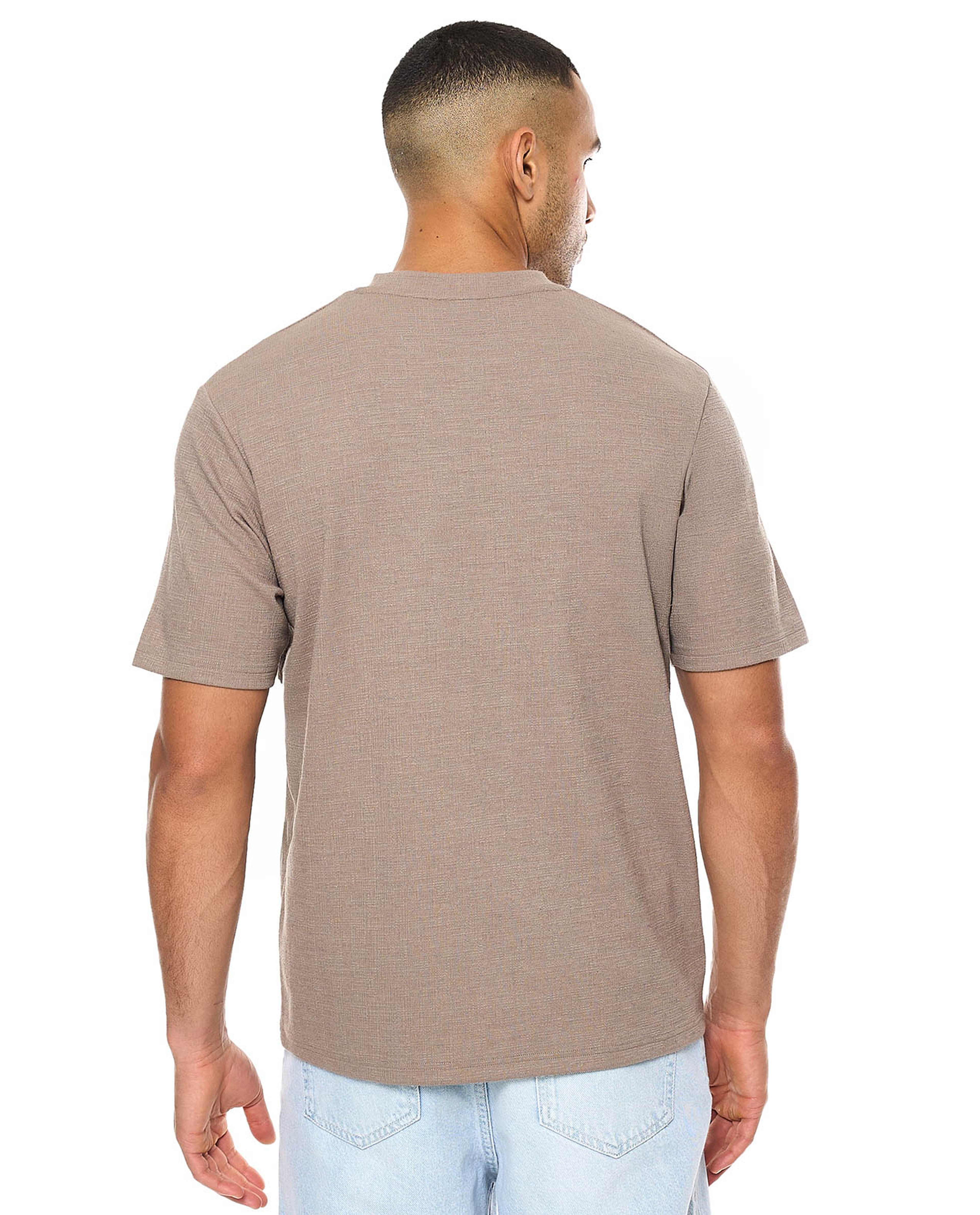 Textured T-Shirt with Crew Neck and Short Sleeves