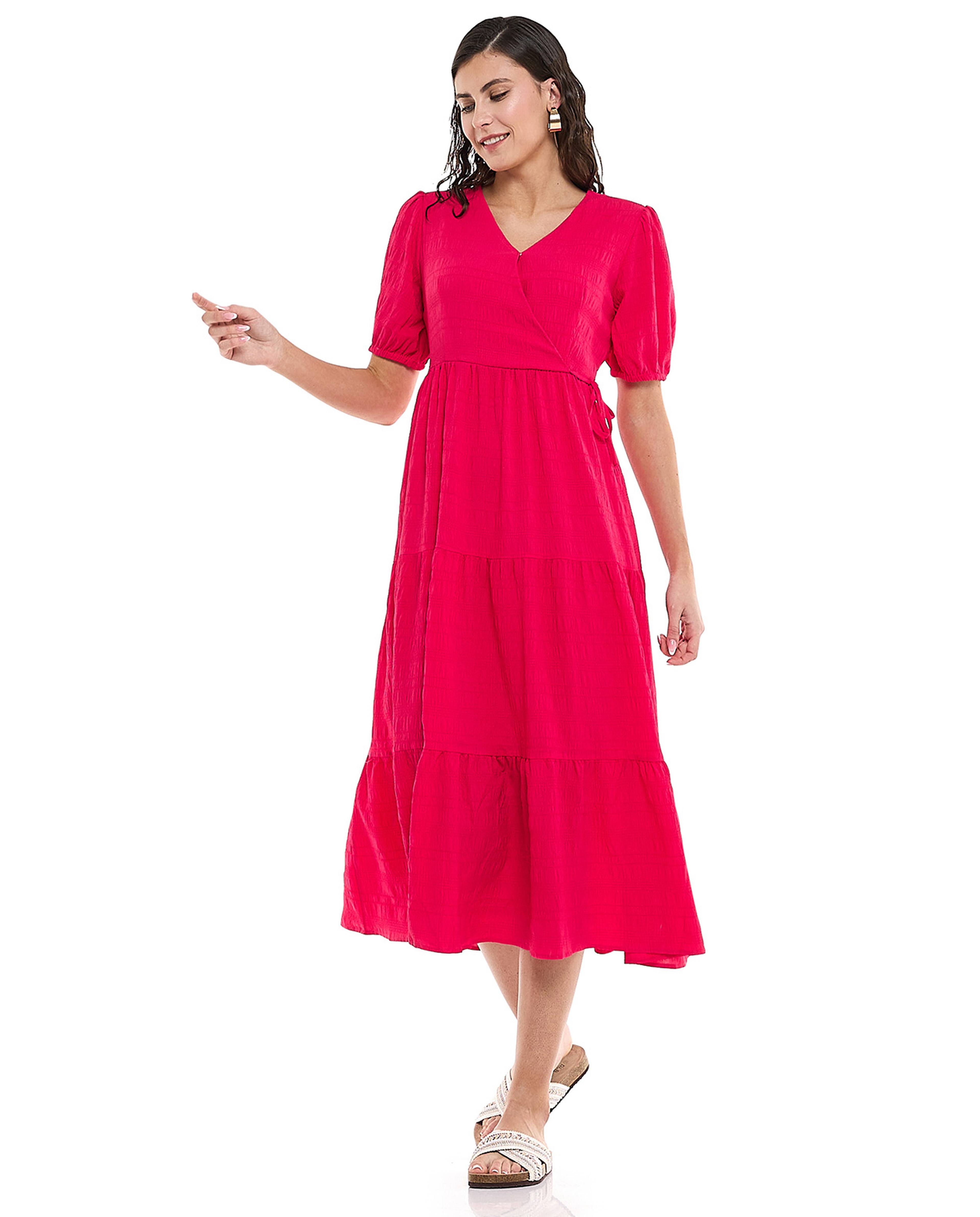 Textured Tiered Dress with V-Neck and Puff Sleeves