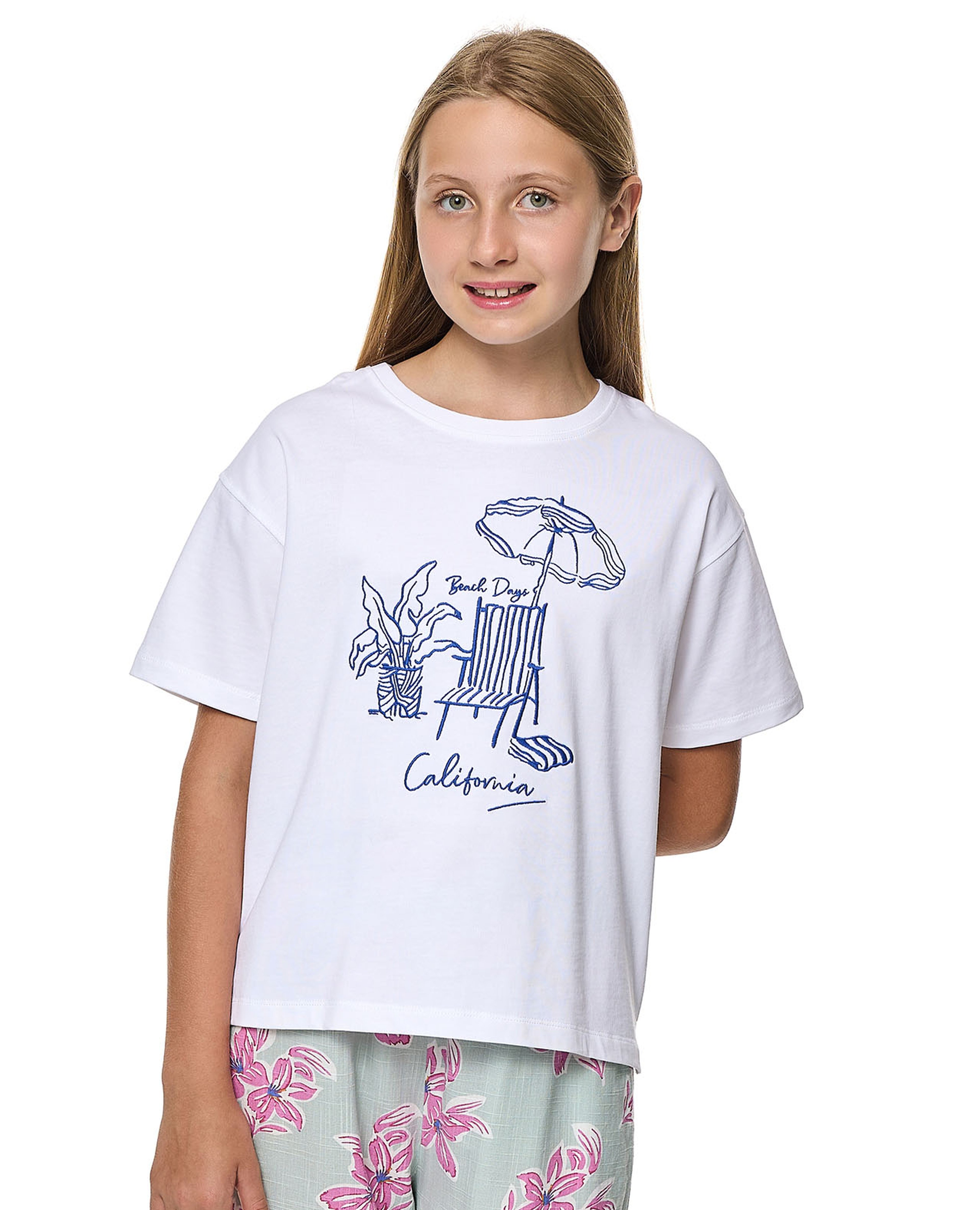 Embroidered T-Shirt With Crew Neck and Short Sleeves