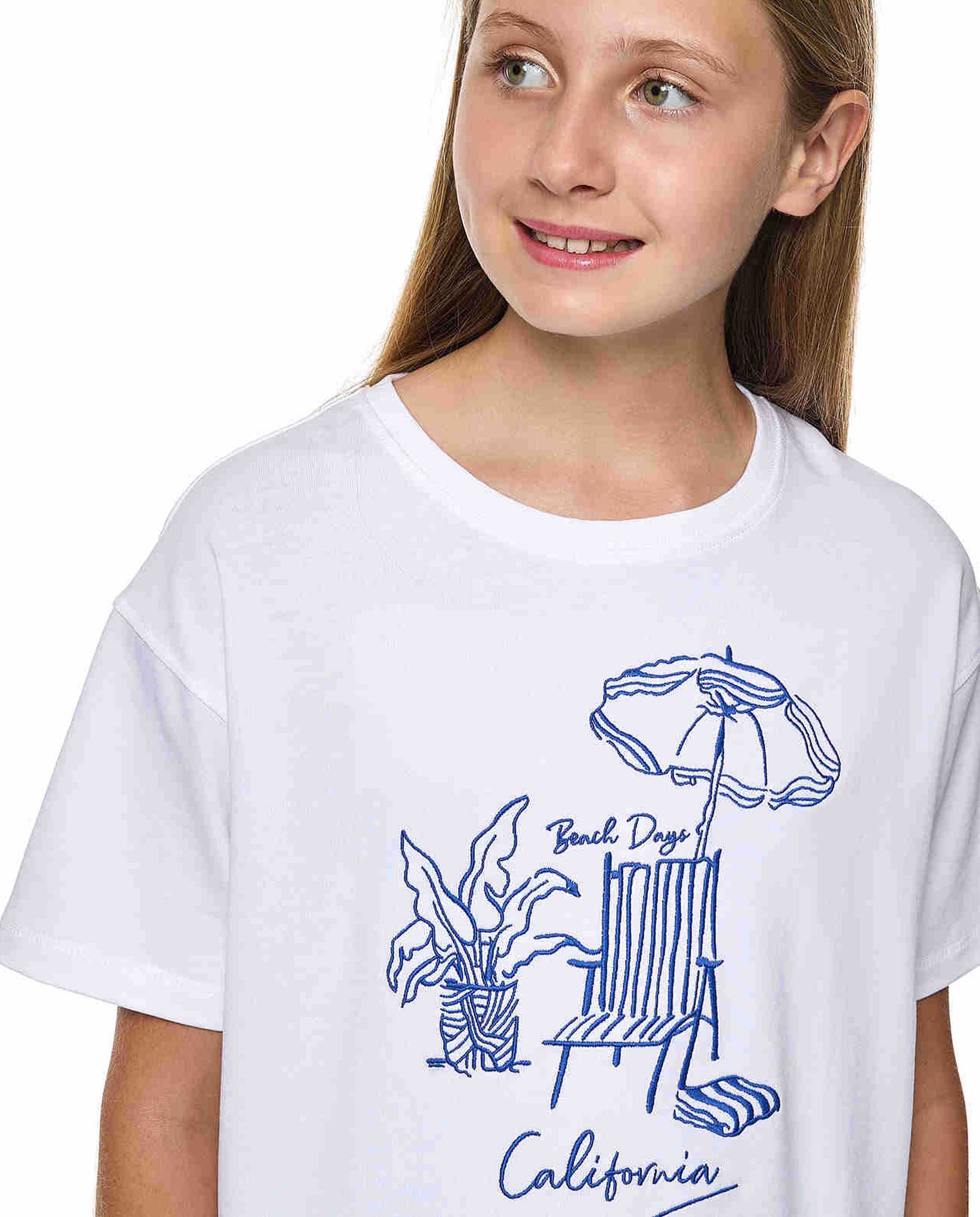 Embroidered T-Shirt With Crew Neck and Short Sleeves