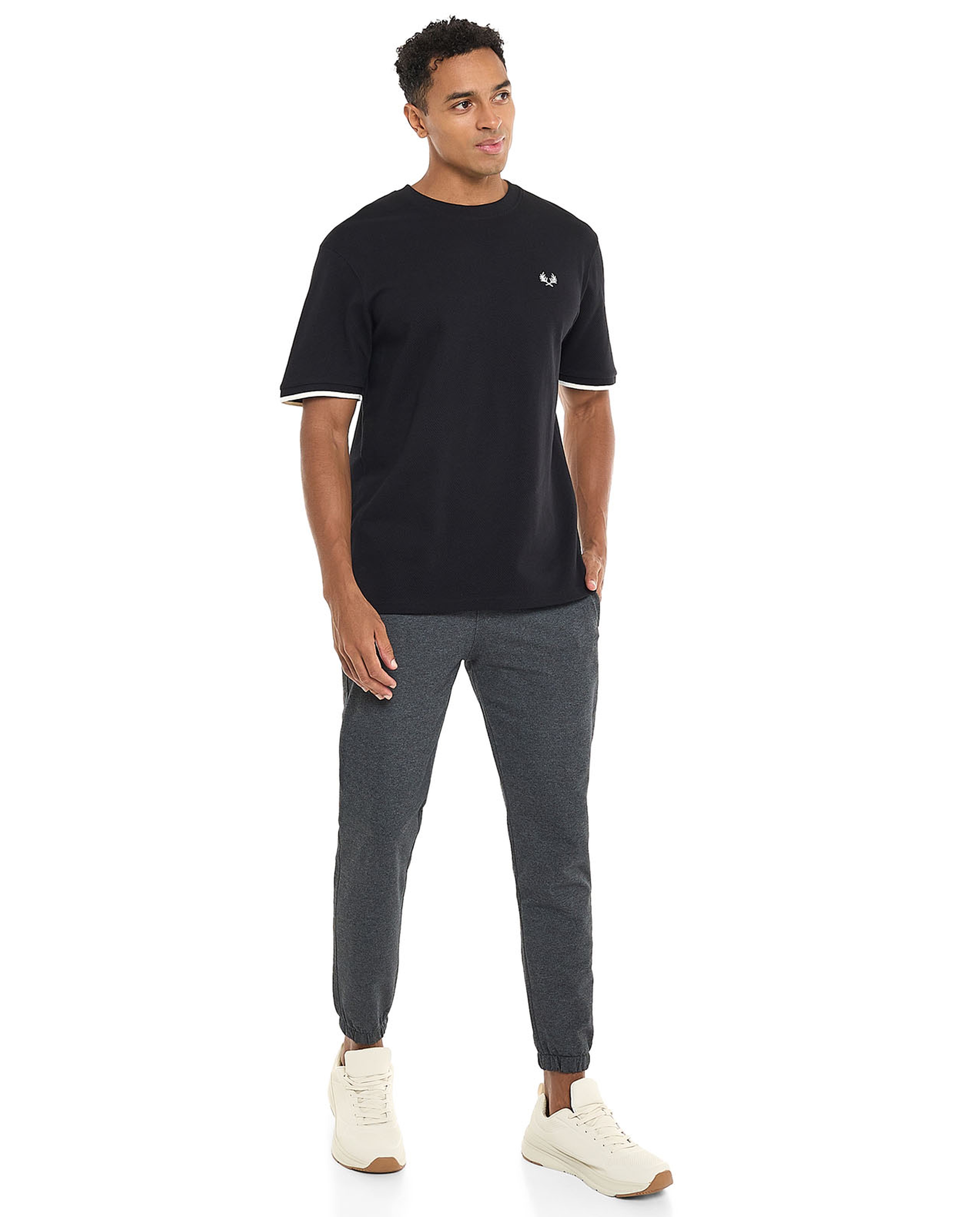 Contrast Trim T-Shirt with Crew Neck and Short Sleeves