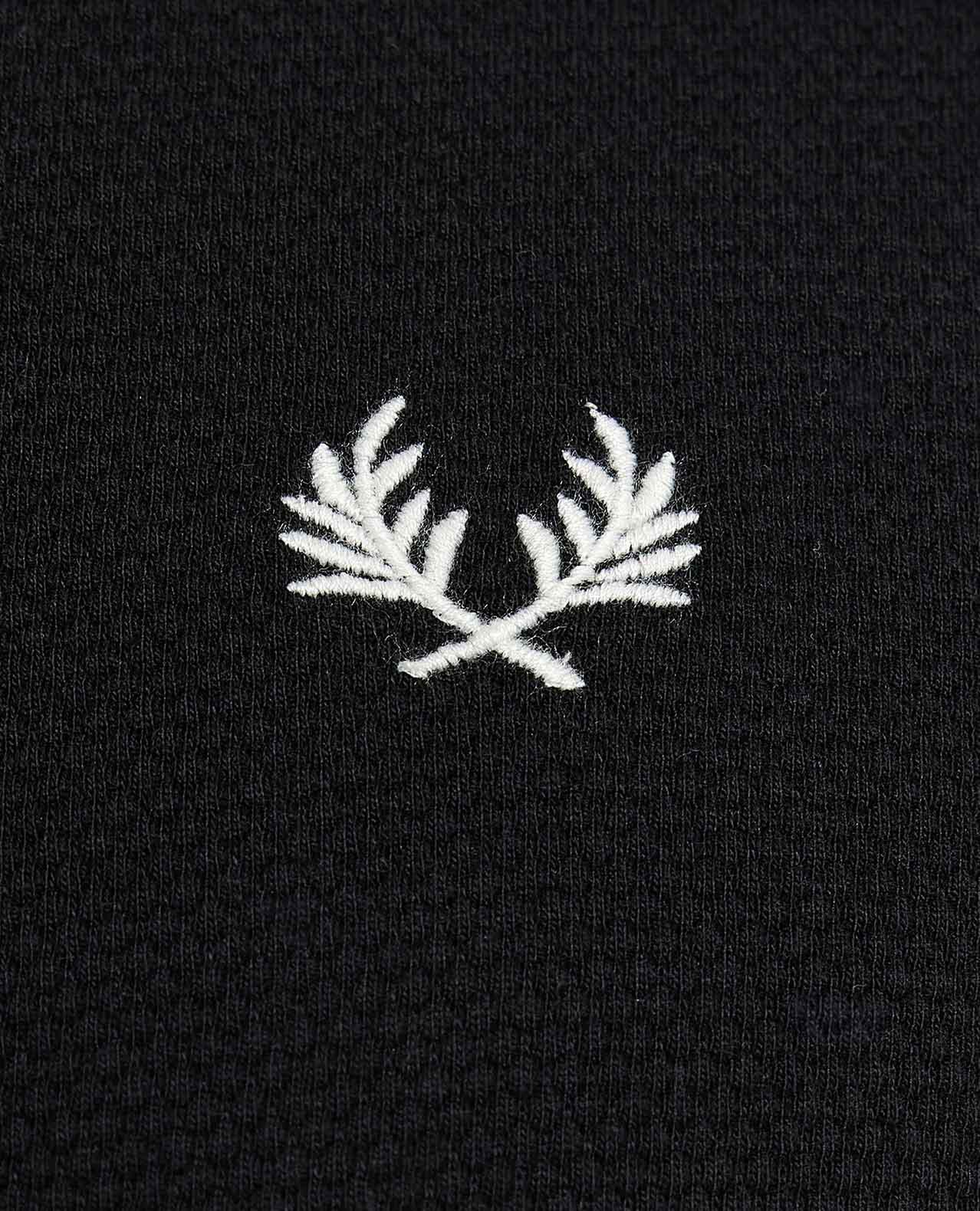 Contrast Trim T-Shirt with Crew Neck and Short Sleeves