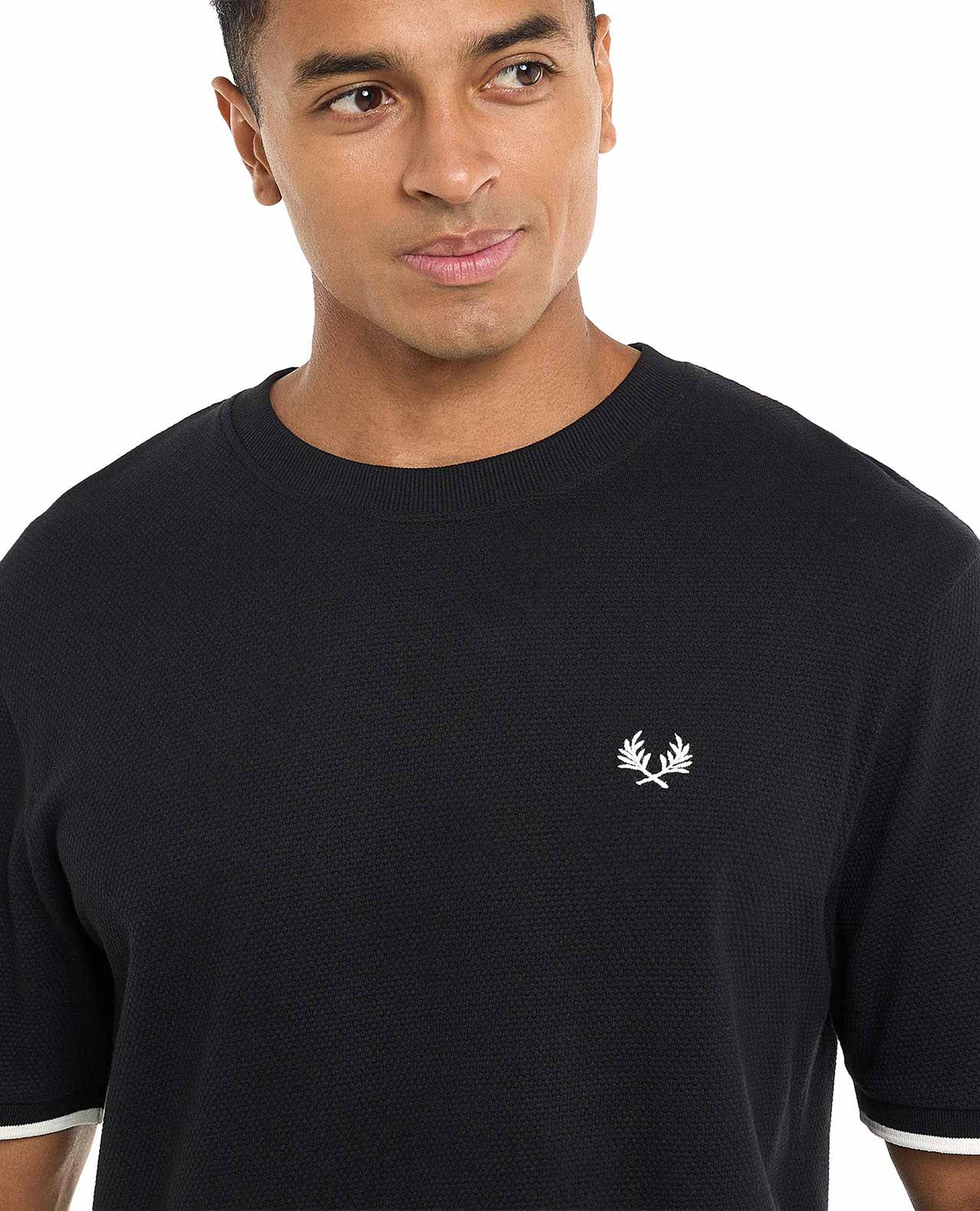 Contrast Trim T-Shirt with Crew Neck and Short Sleeves