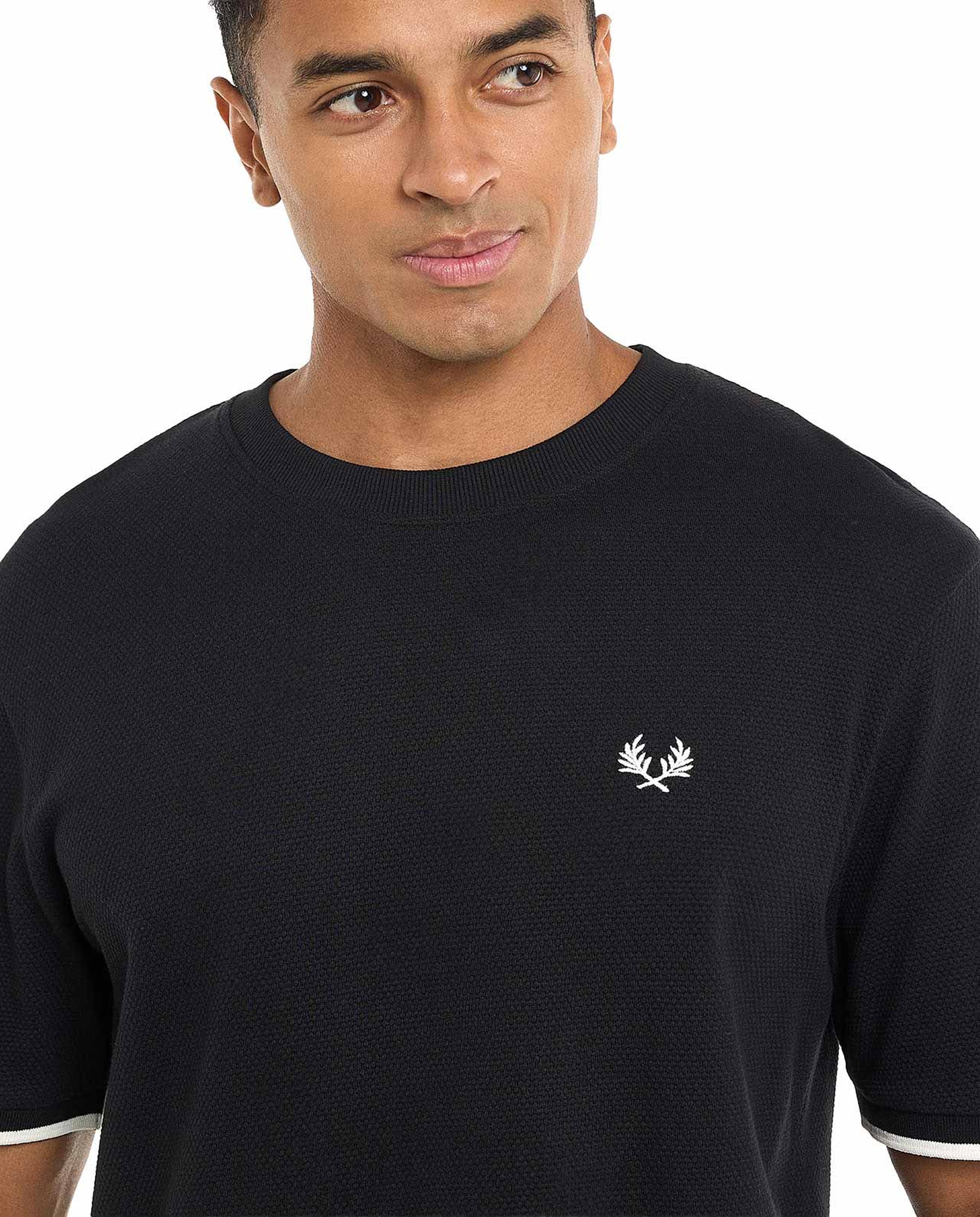 Contrast Trim T-Shirt with Crew Neck and Short Sleeves