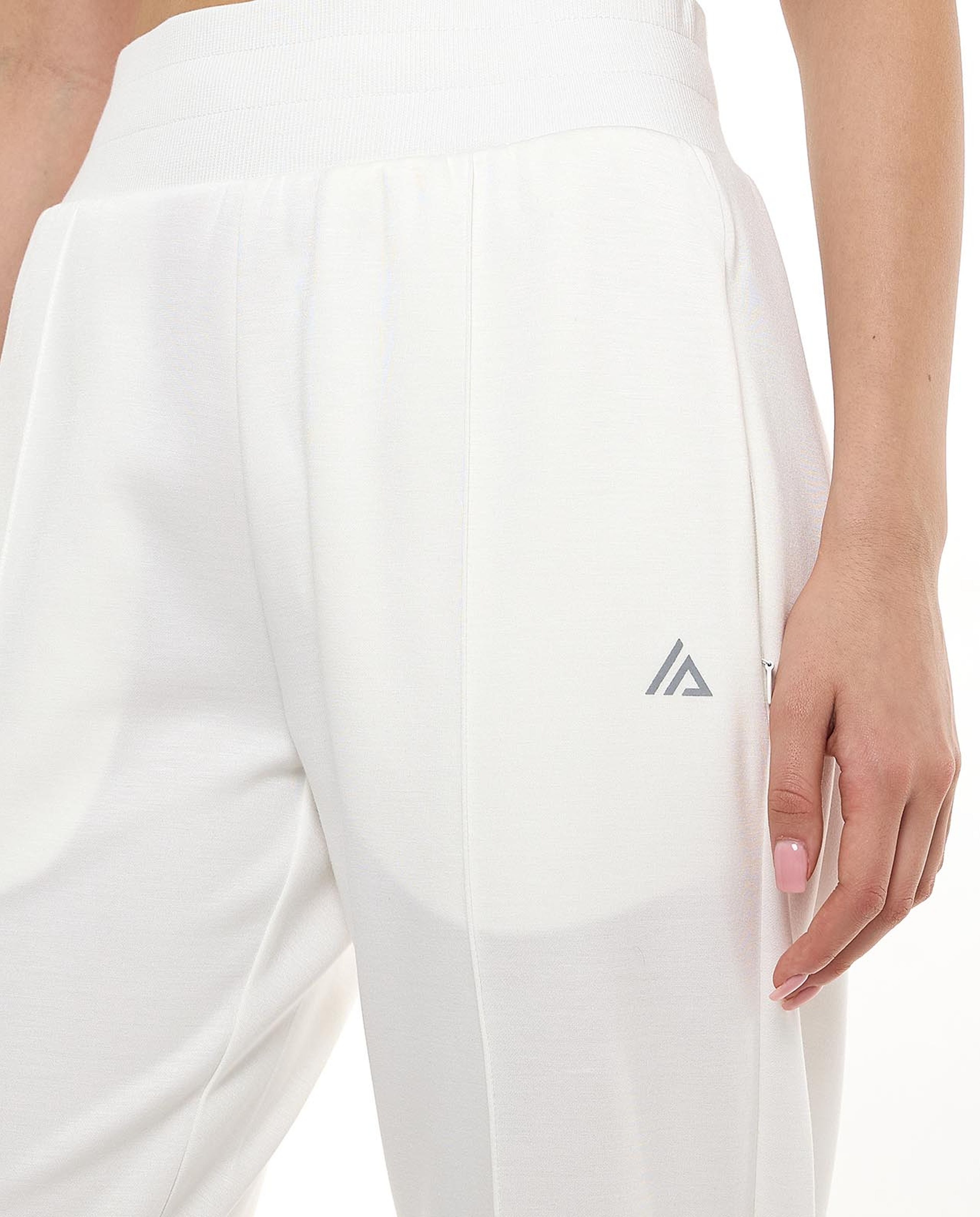 Solid Trackpant with Elastic Waist