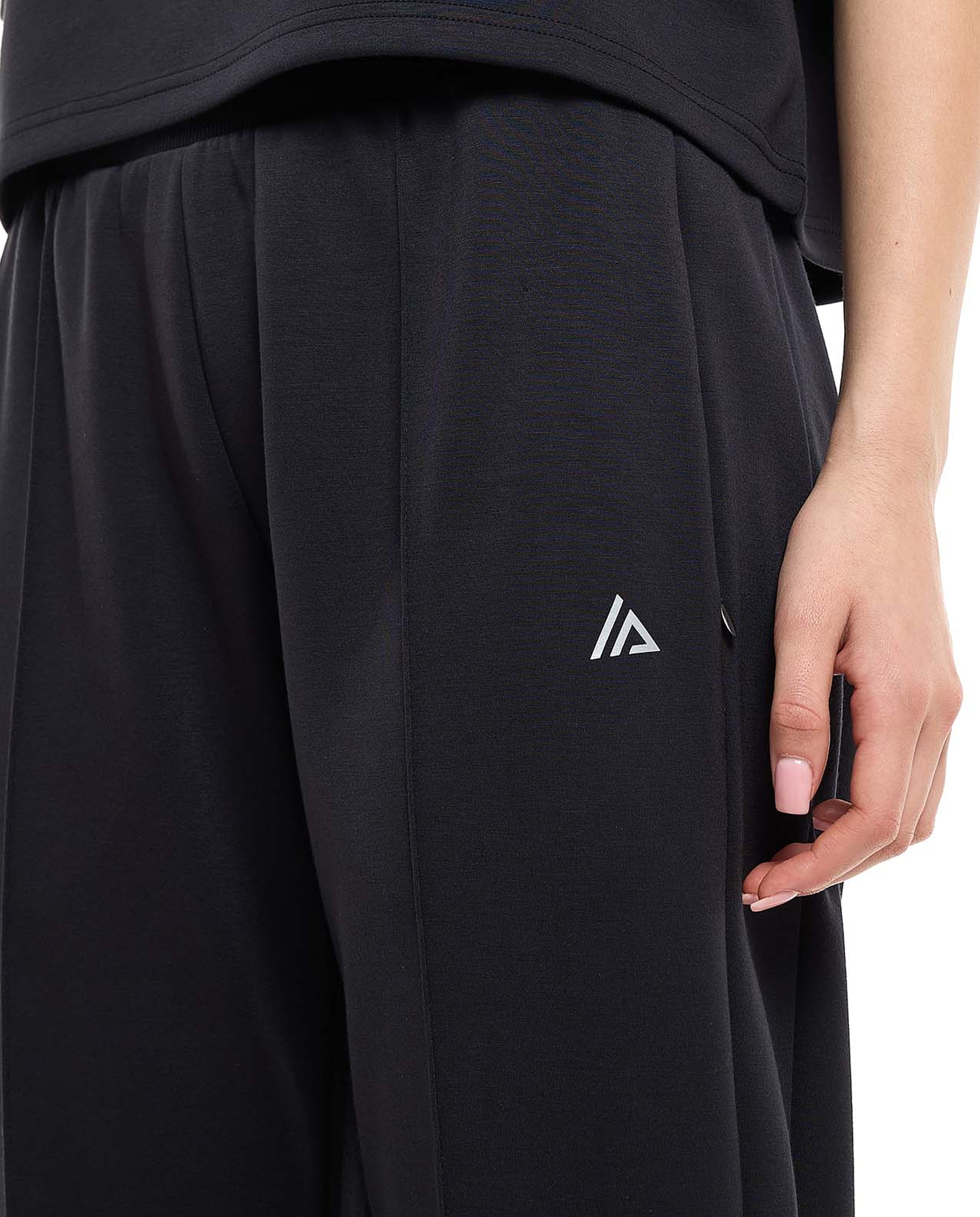 Solid Trackpant with Elastic Waist