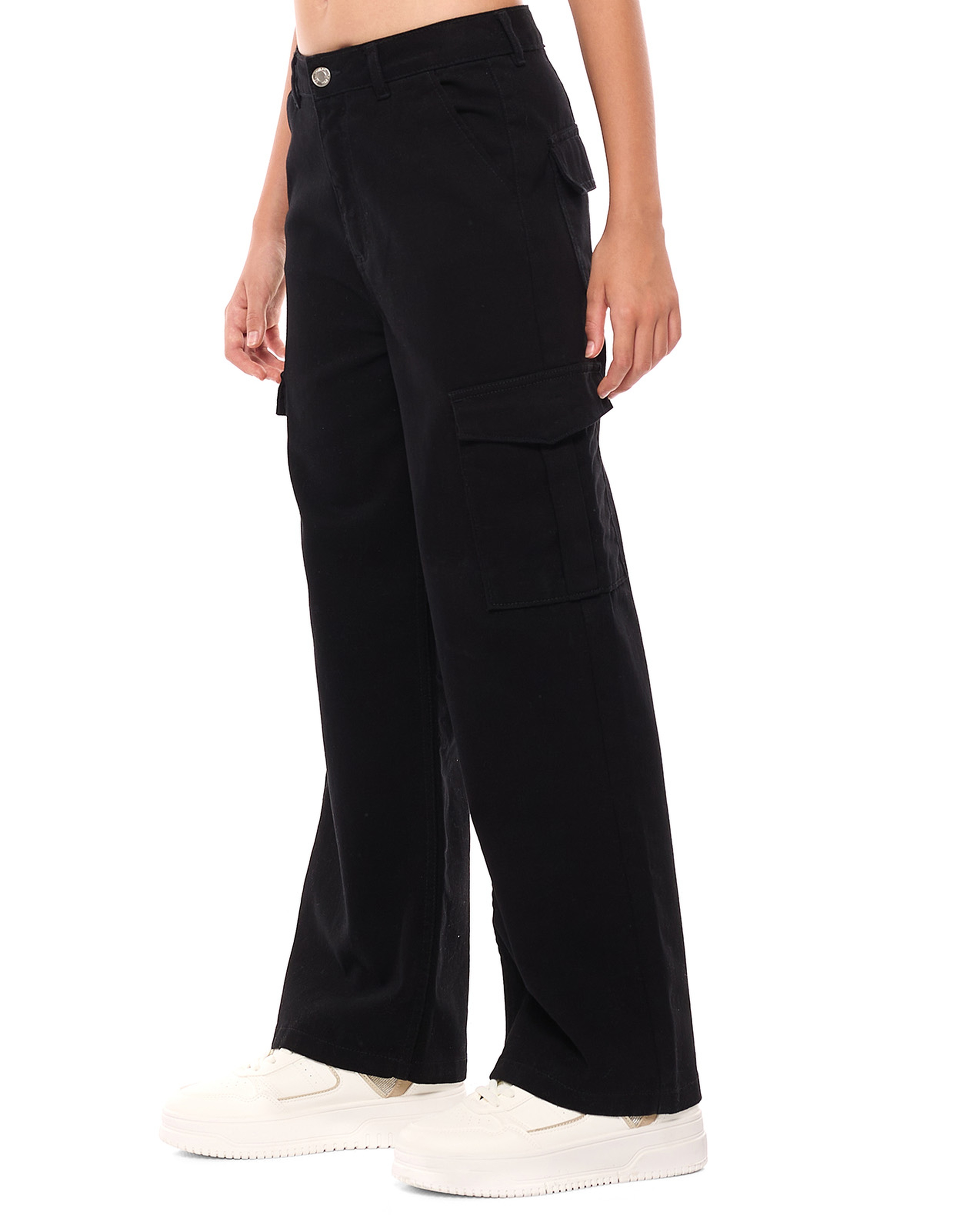 Solid Wide Leg Cargo Jeans with Button Closure
