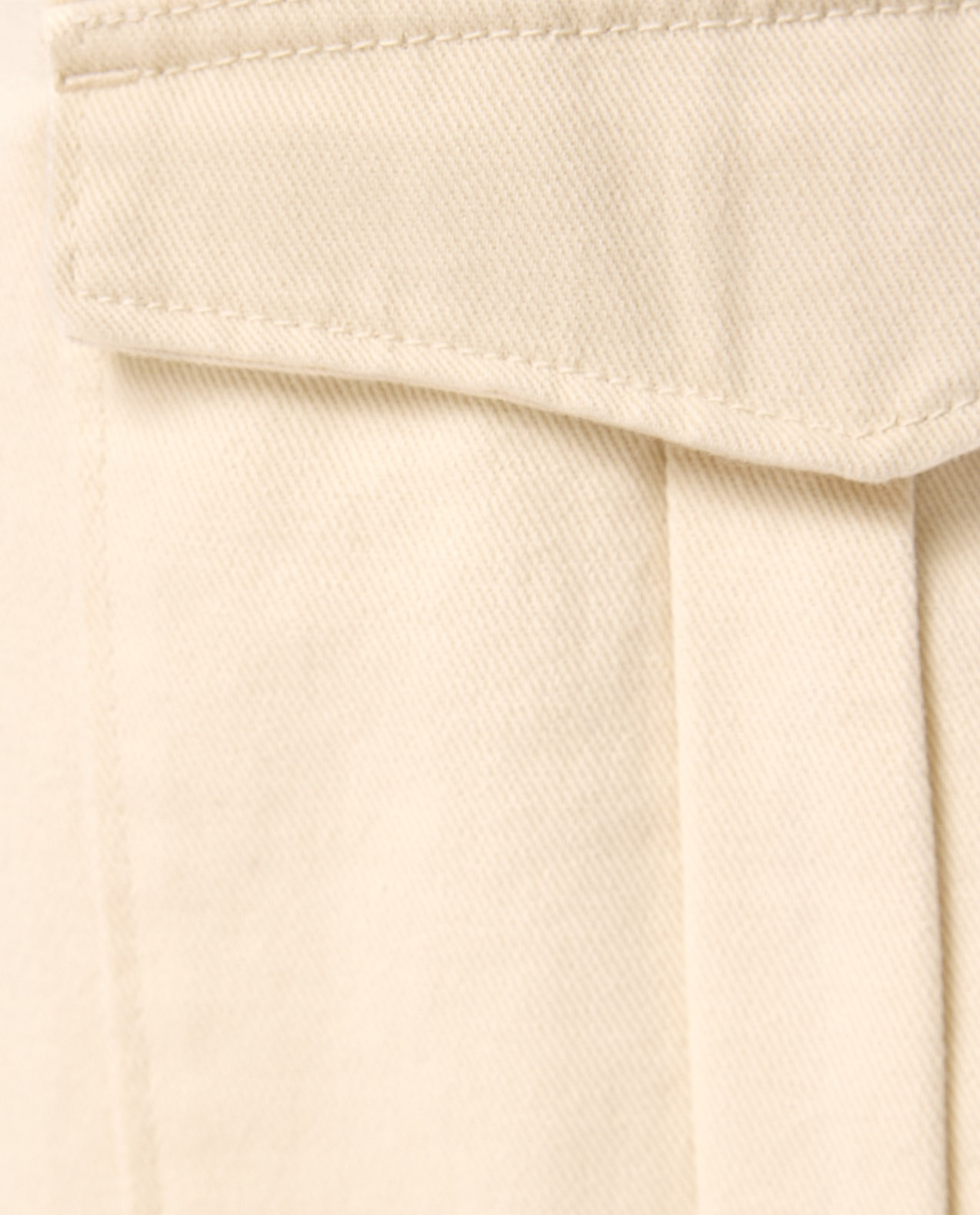 Solid Wide Leg Cargo Jeans with Button Closure