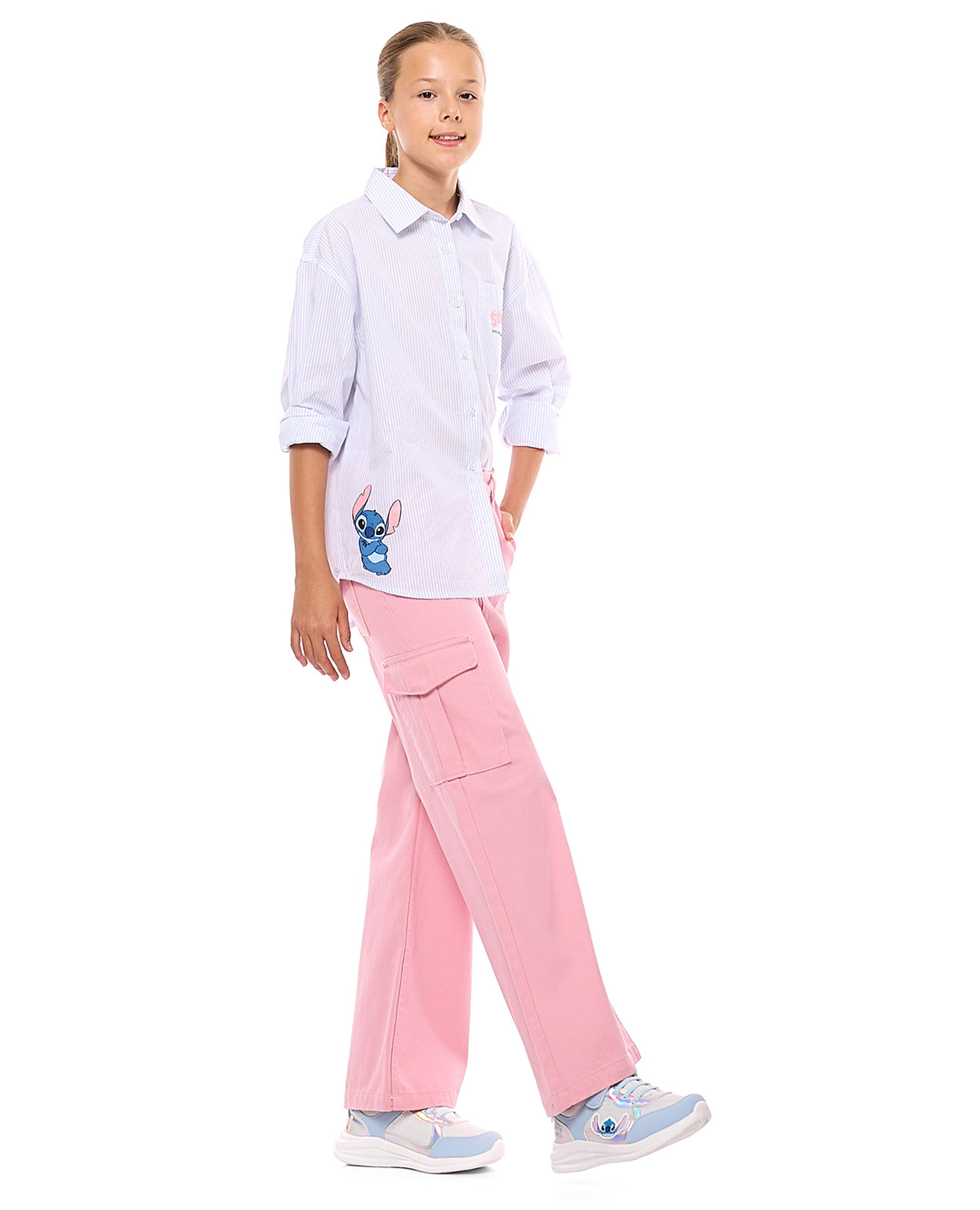 Solid Wide Leg Cargo Jeans with Button Closure