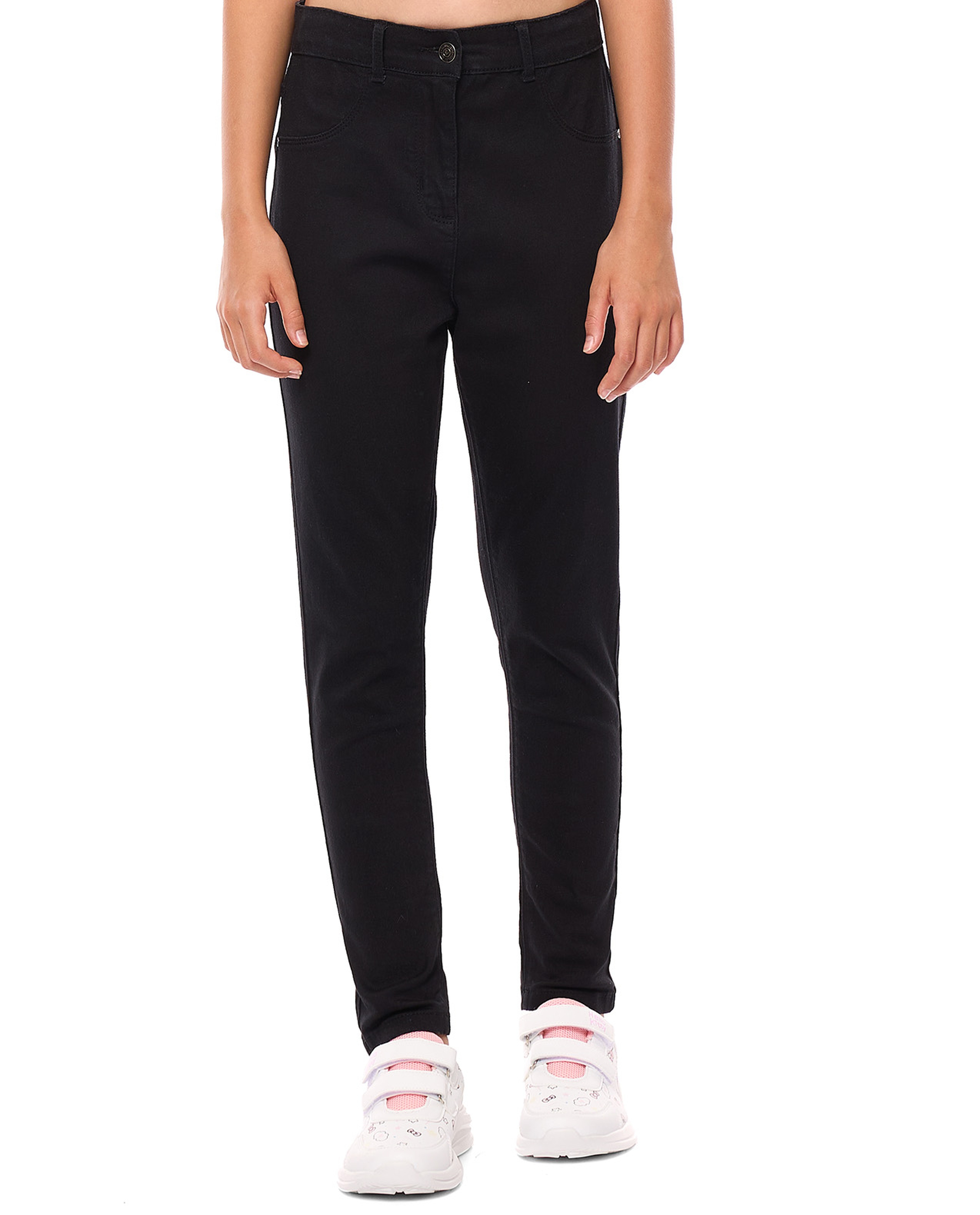 Solid Slim Fit Jeans with Button Closure