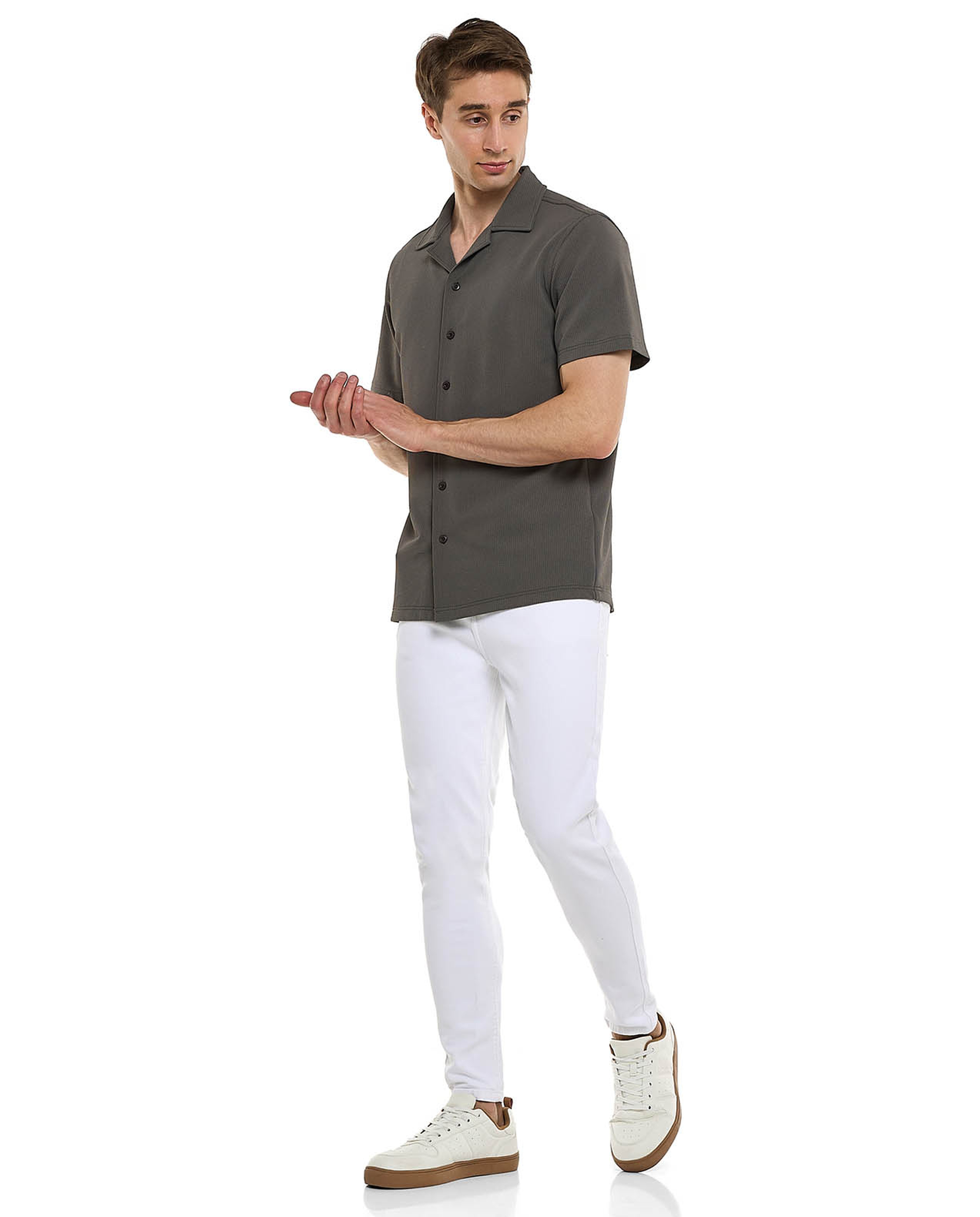 Solid Slim Fit Jeans with Button Closure