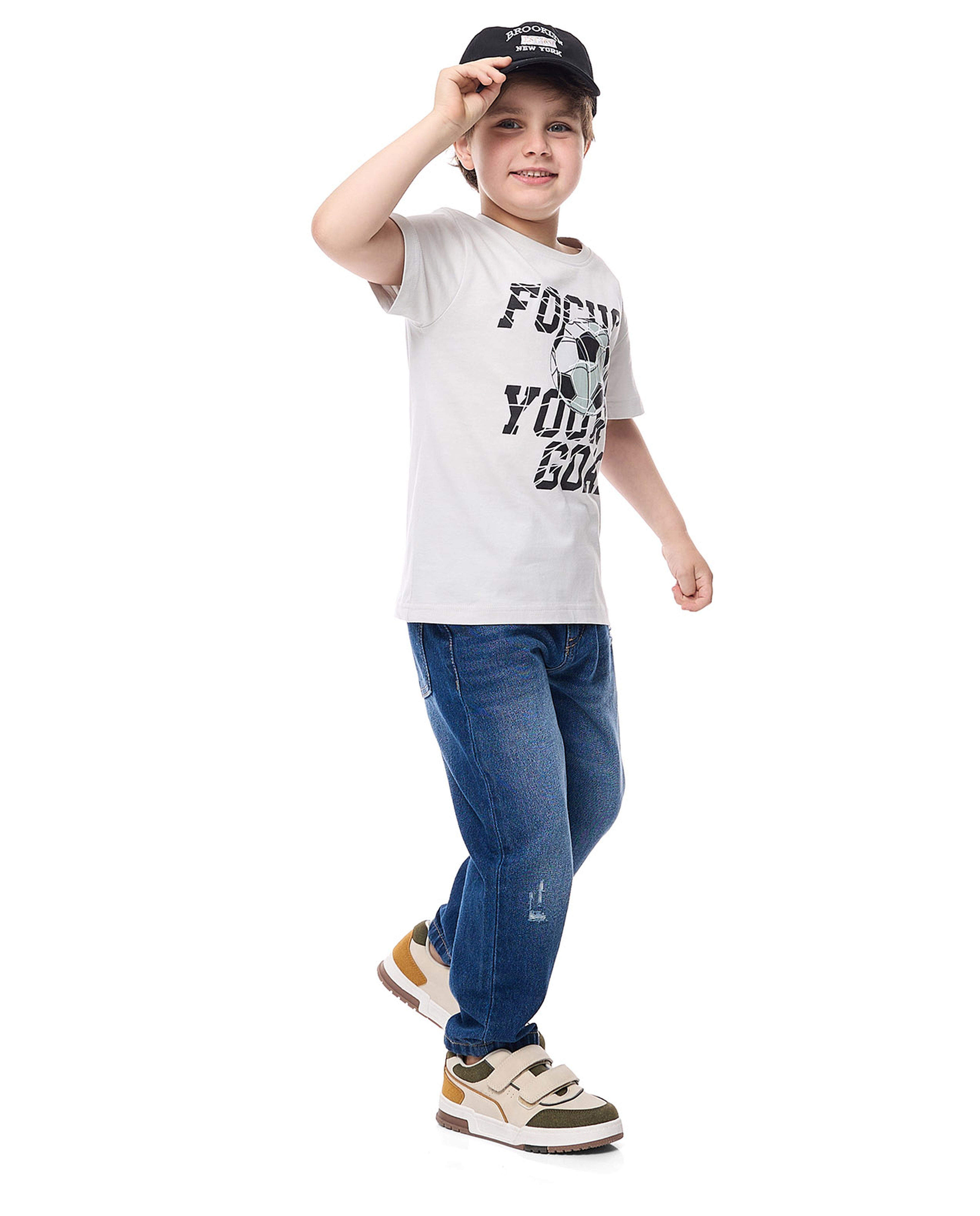 Faded Straight Fit Jeans with Button Closure